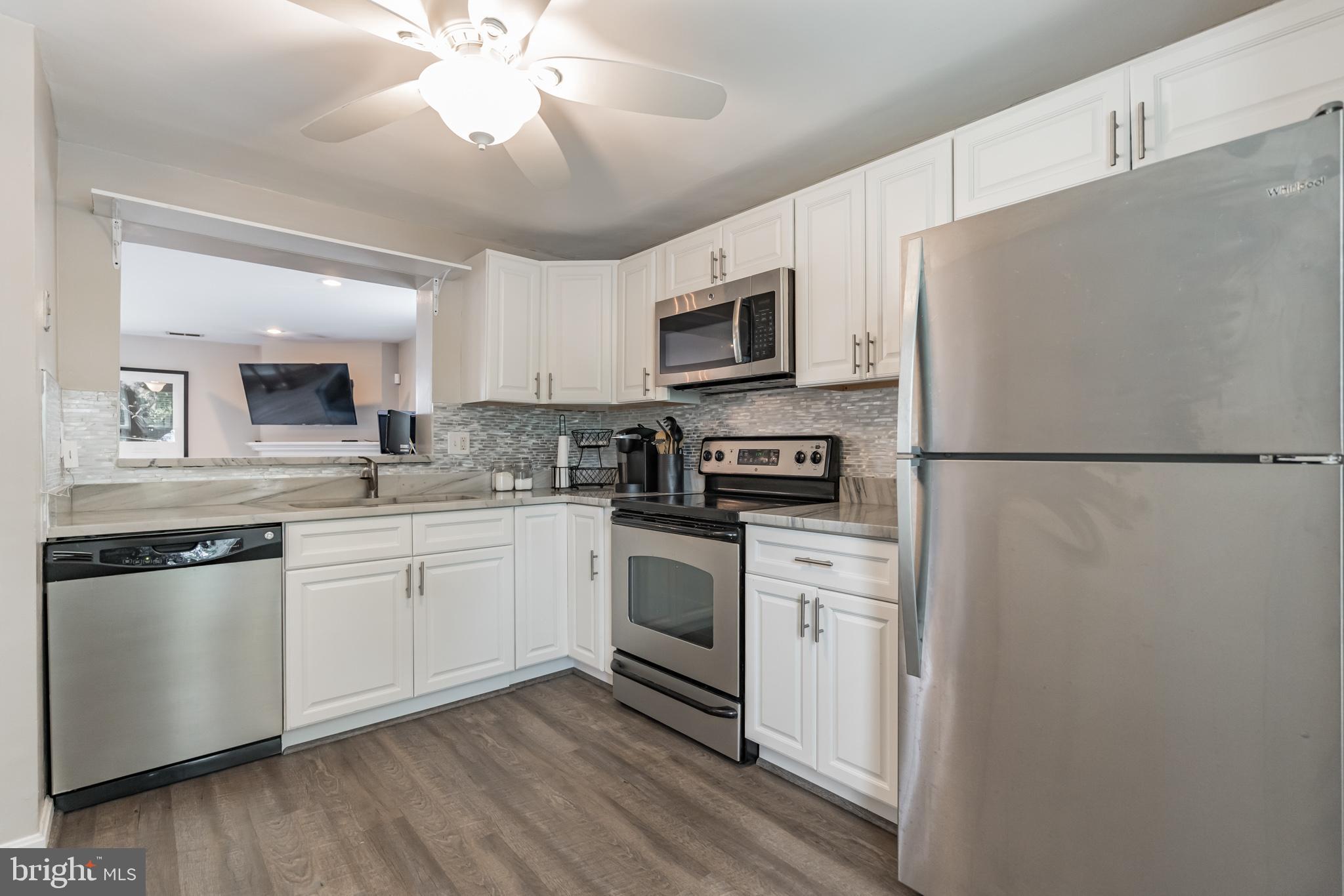 OAK POND - Residential