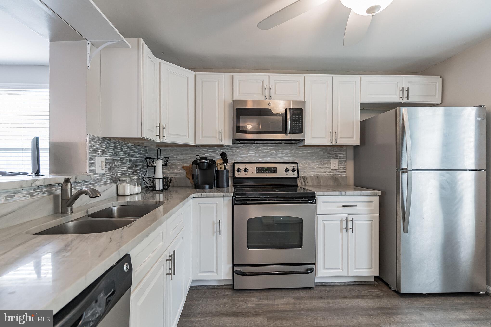 OAK POND - Residential