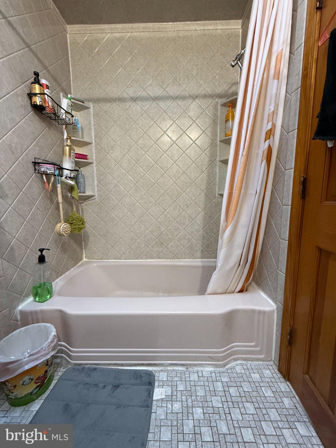 WALTON PARK - Residential