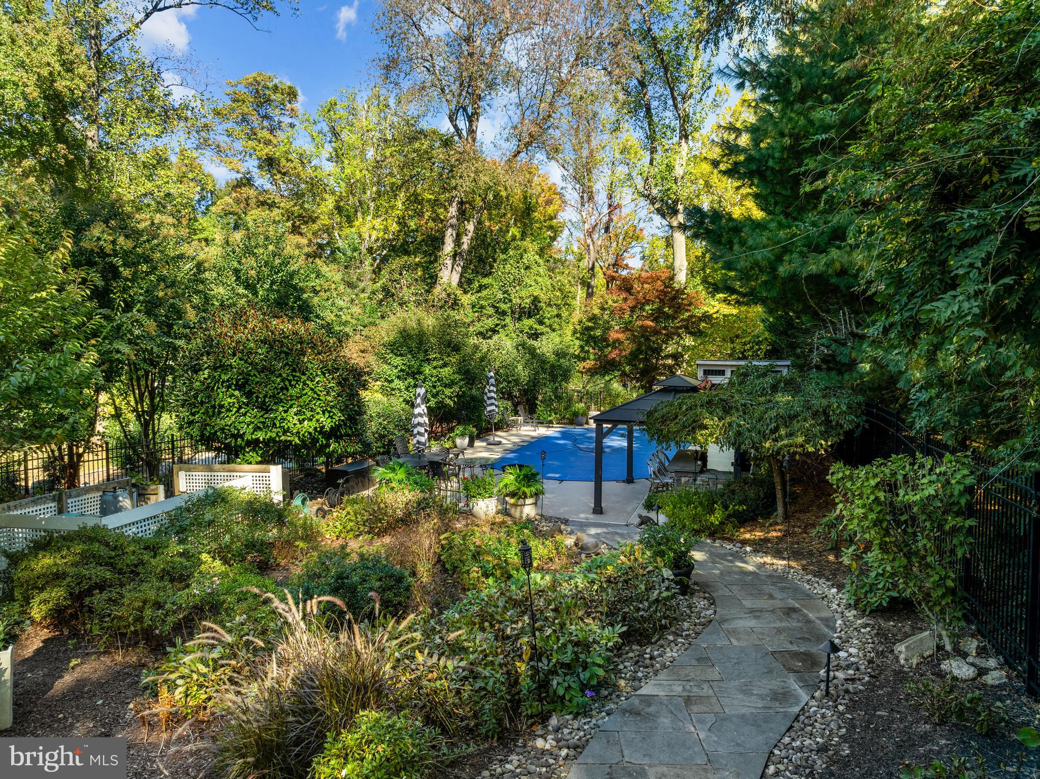 ROUND BAY - Residential