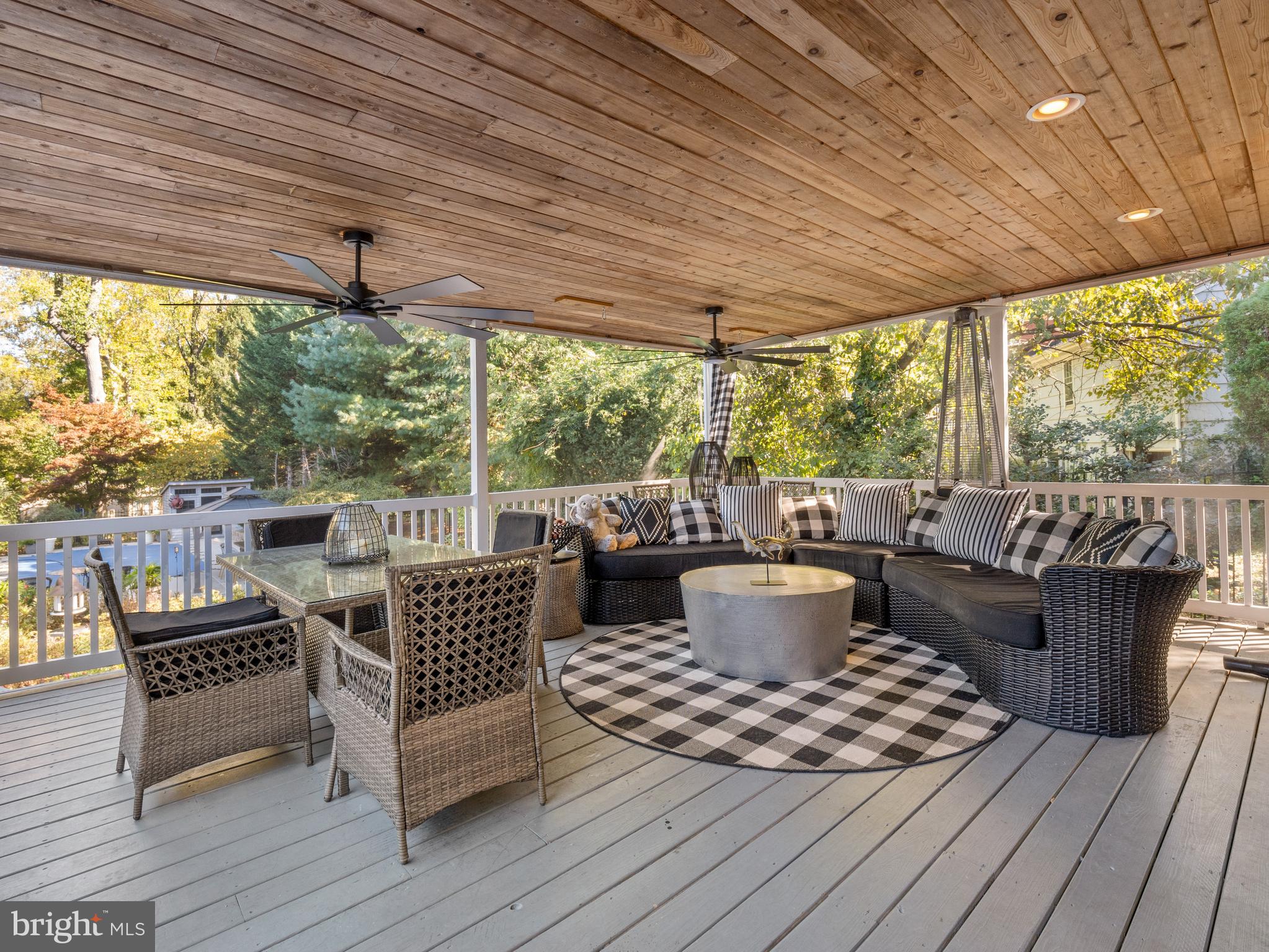 ROUND BAY - Residential