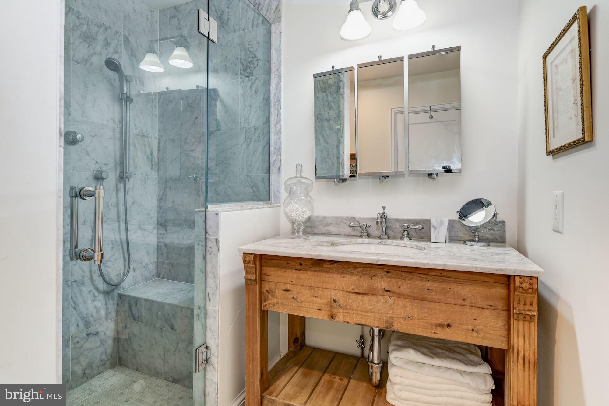 CHEVY CHASE - Residential