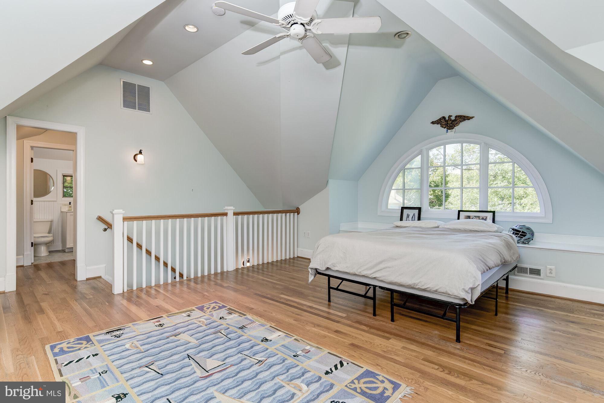 CHEVY CHASE - Residential