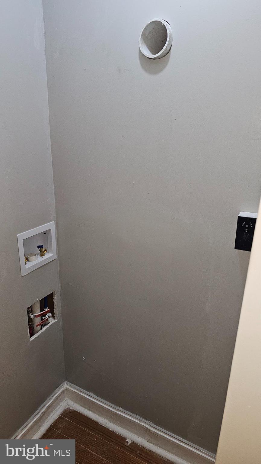 FELTONVILLE - Residential Income