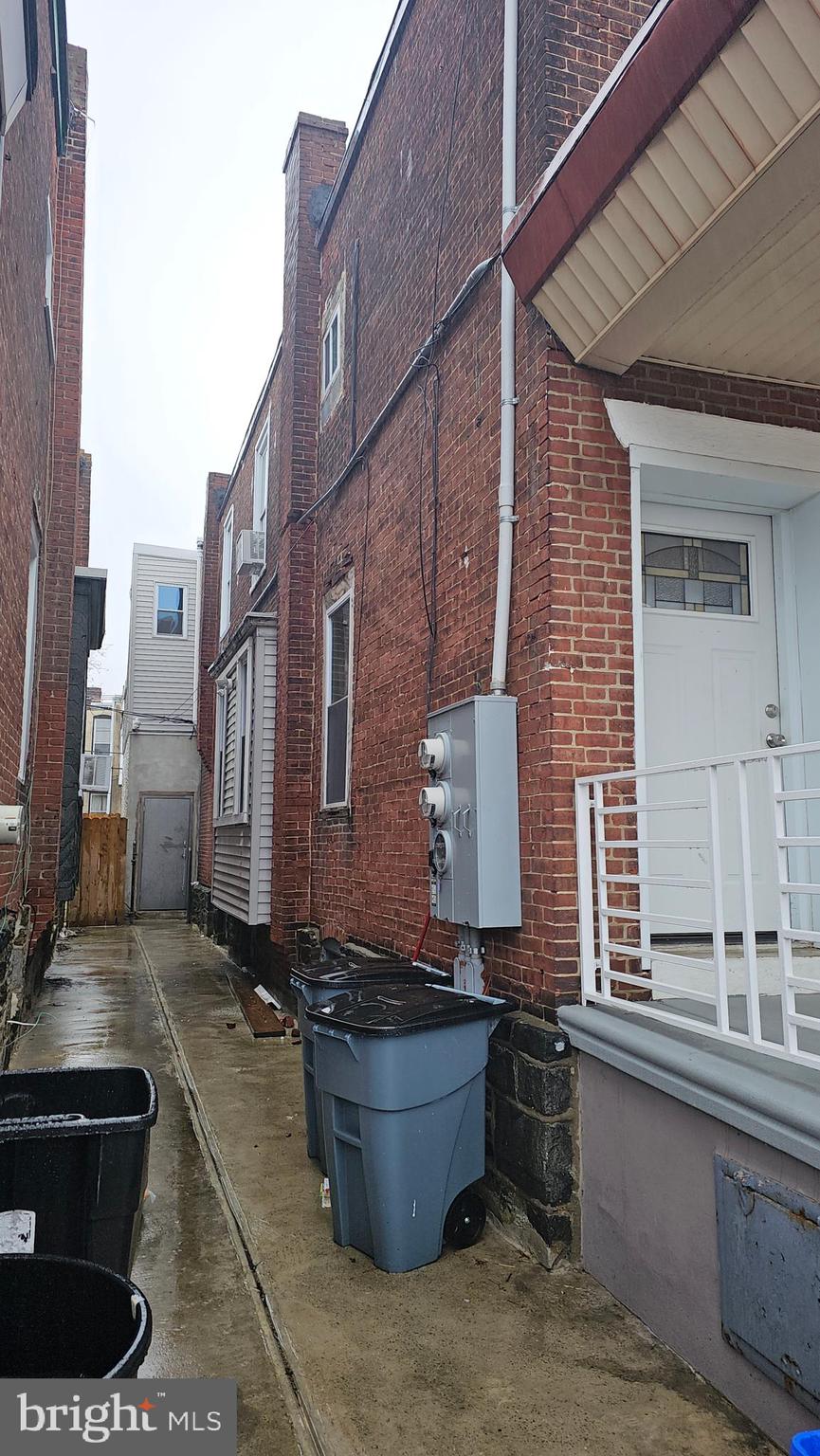 FELTONVILLE - Residential Income