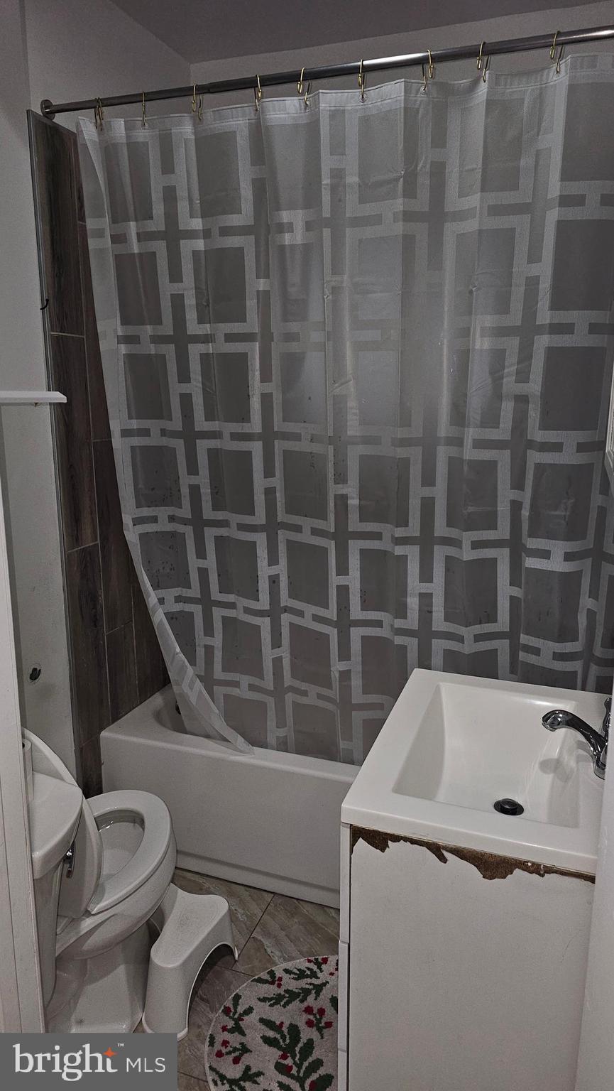 FELTONVILLE - Residential Income