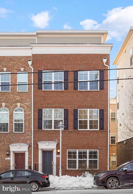 4711 CHEROKEE STREET