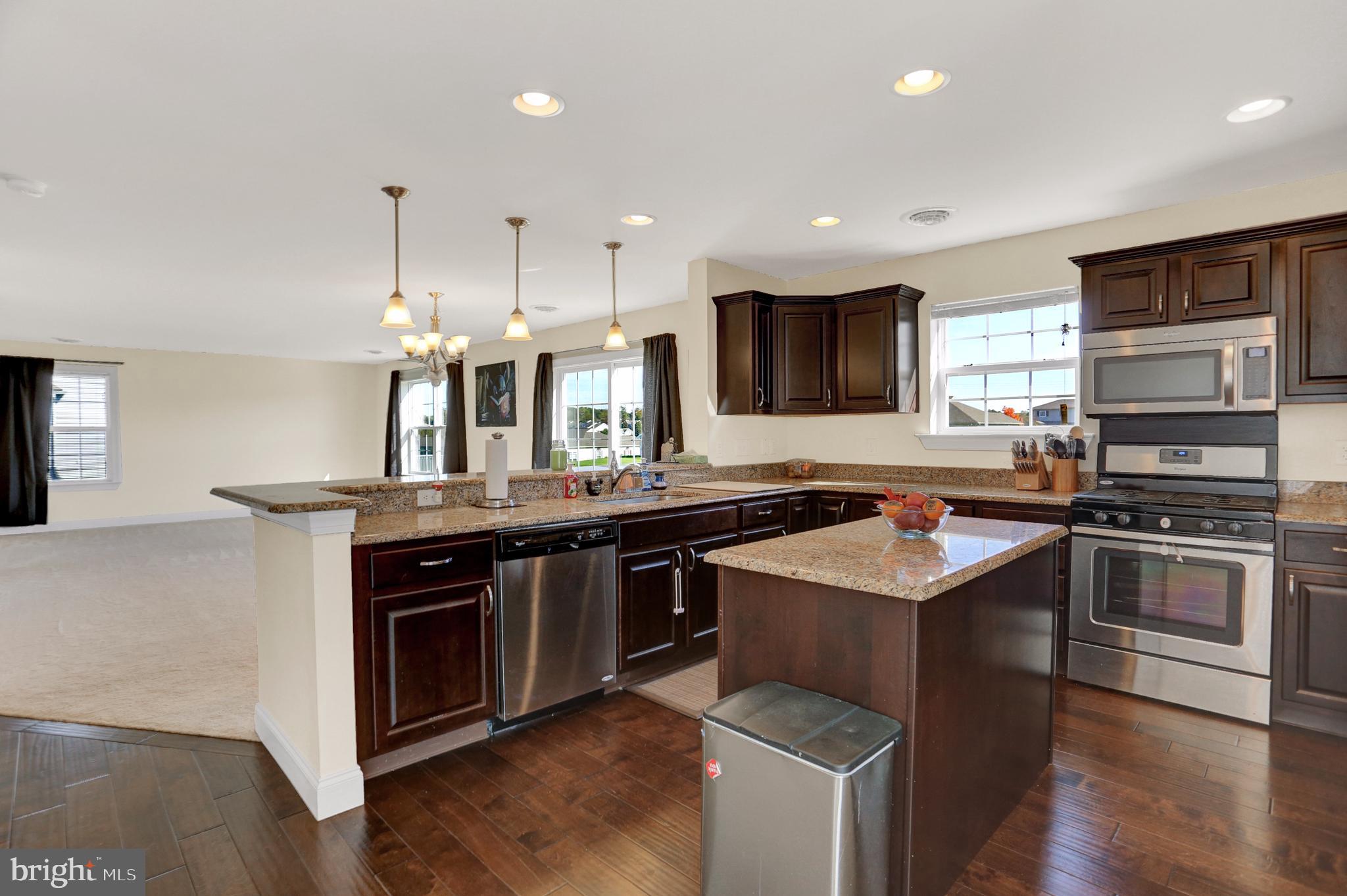 BUMBLE BEE HOLLOW - Residential