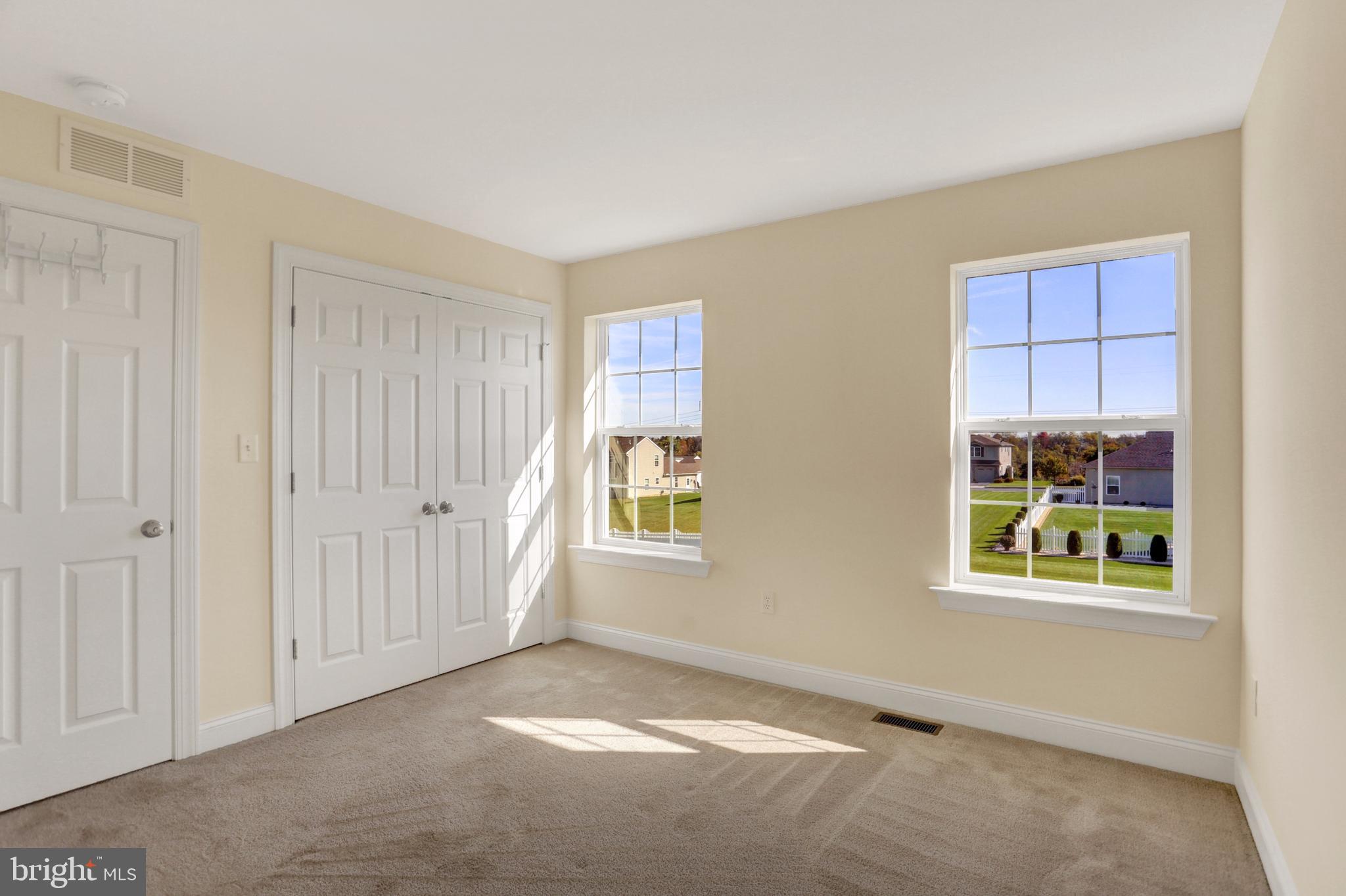 BUMBLE BEE HOLLOW - Residential
