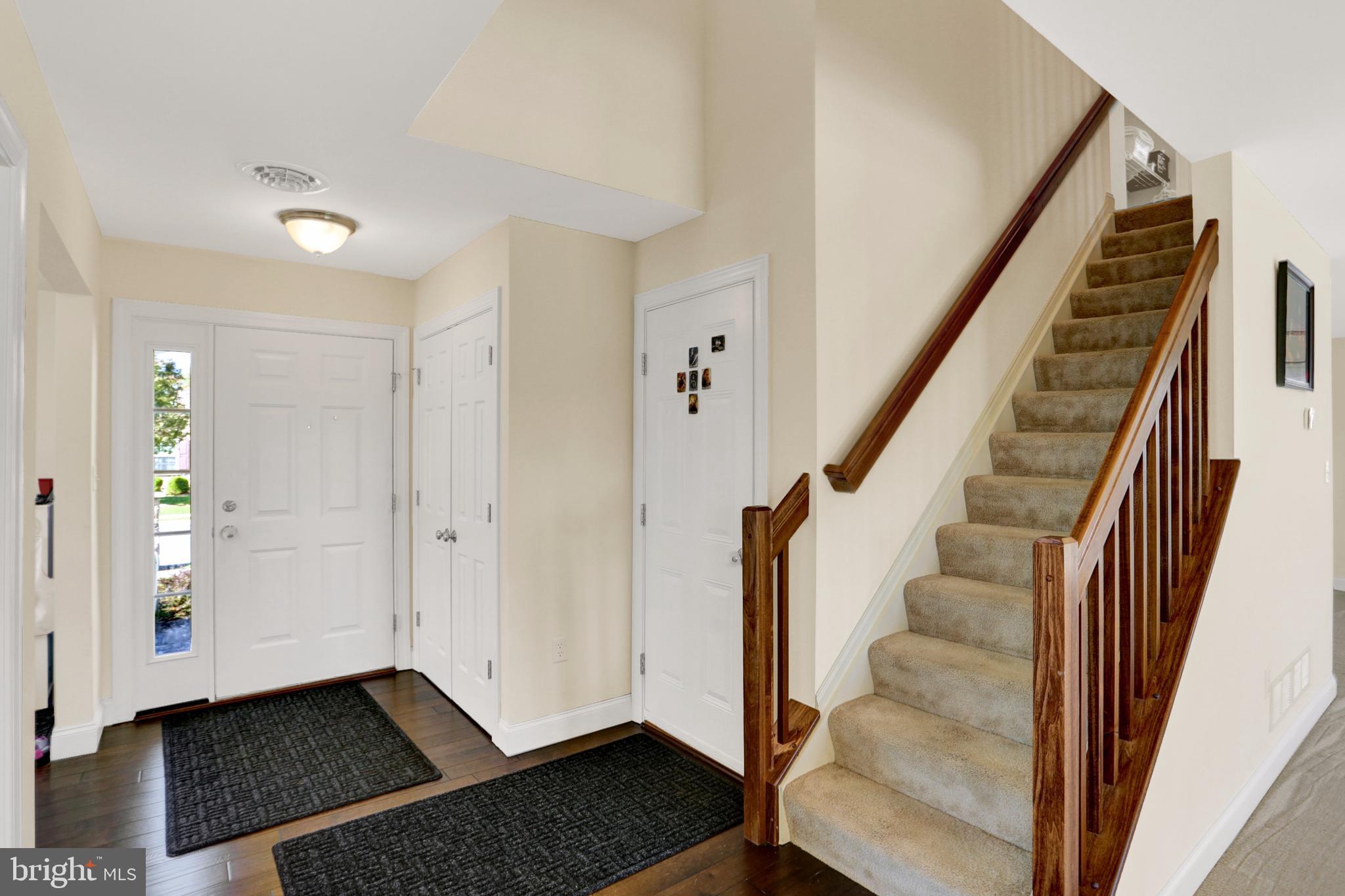 BUMBLE BEE HOLLOW - Residential
