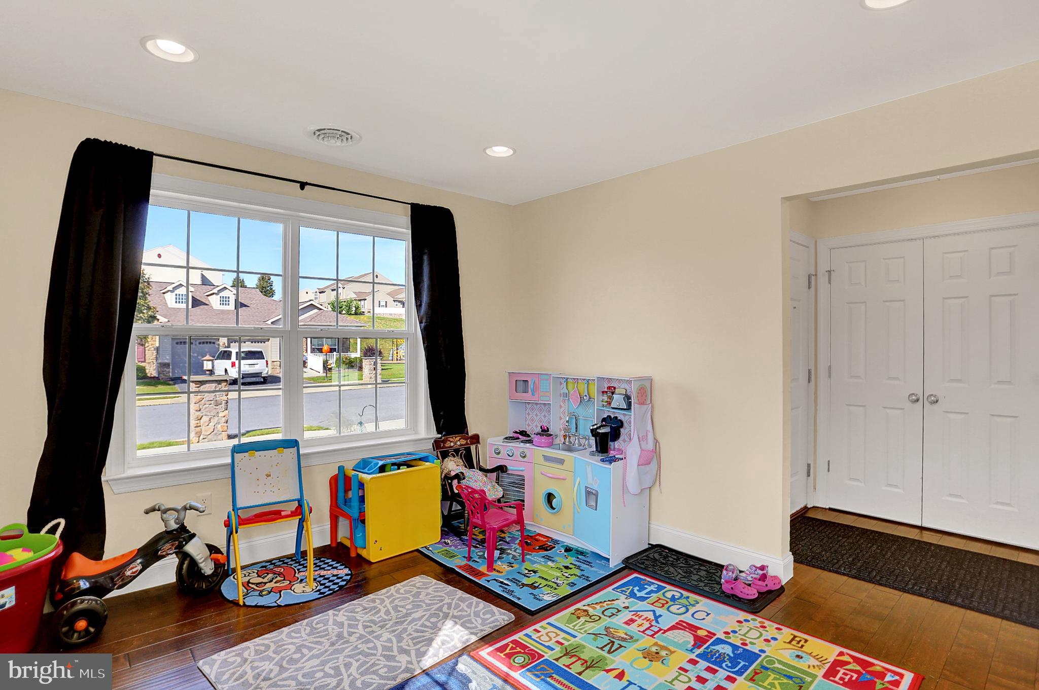 BUMBLE BEE HOLLOW - Residential