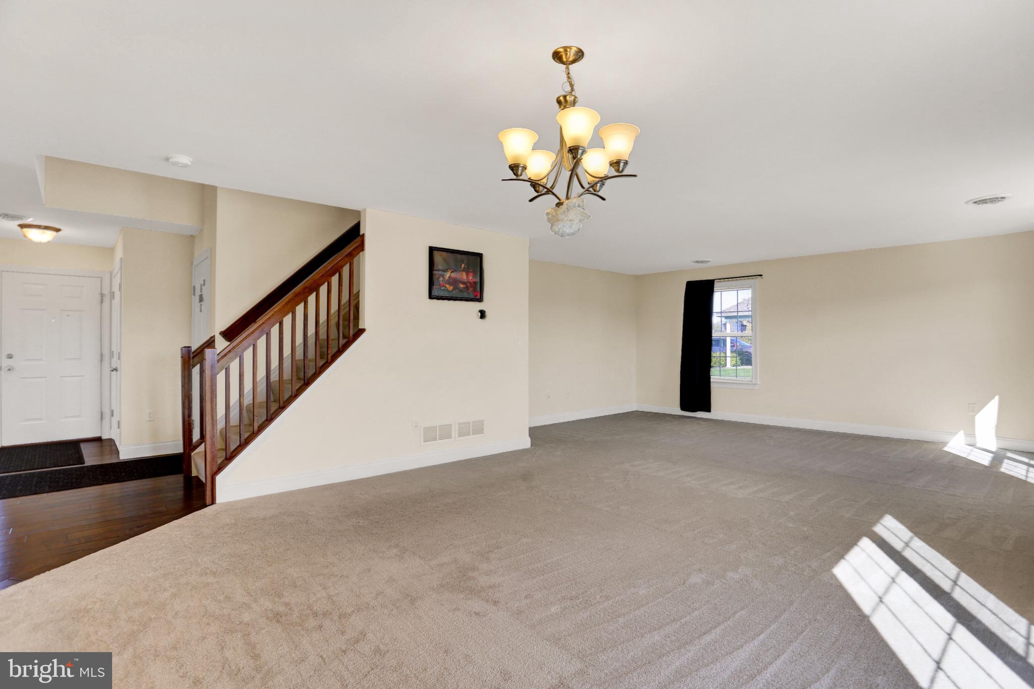 BUMBLE BEE HOLLOW - Residential