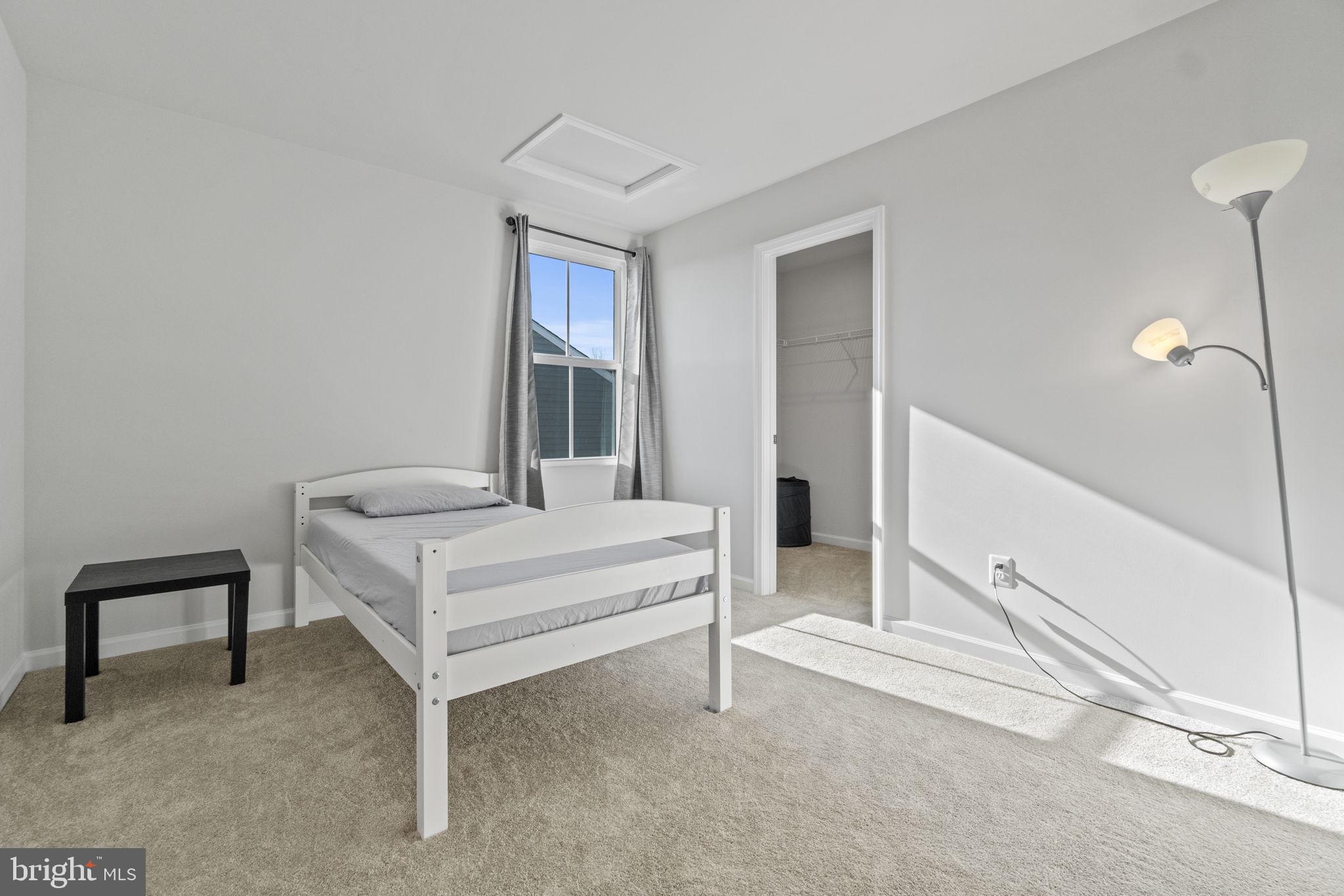 KENDALL HILLS - Residential