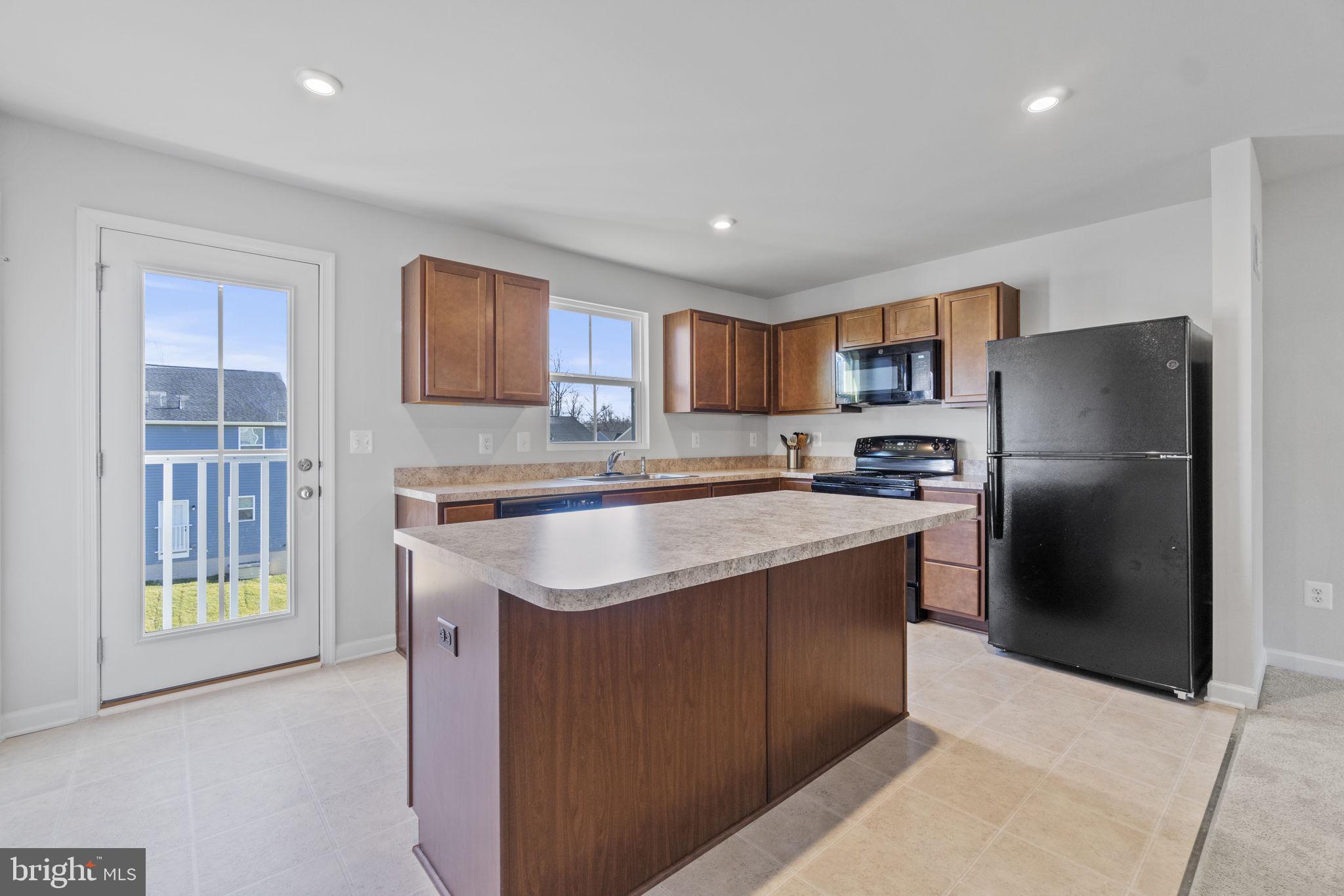 KENDALL HILLS - Residential