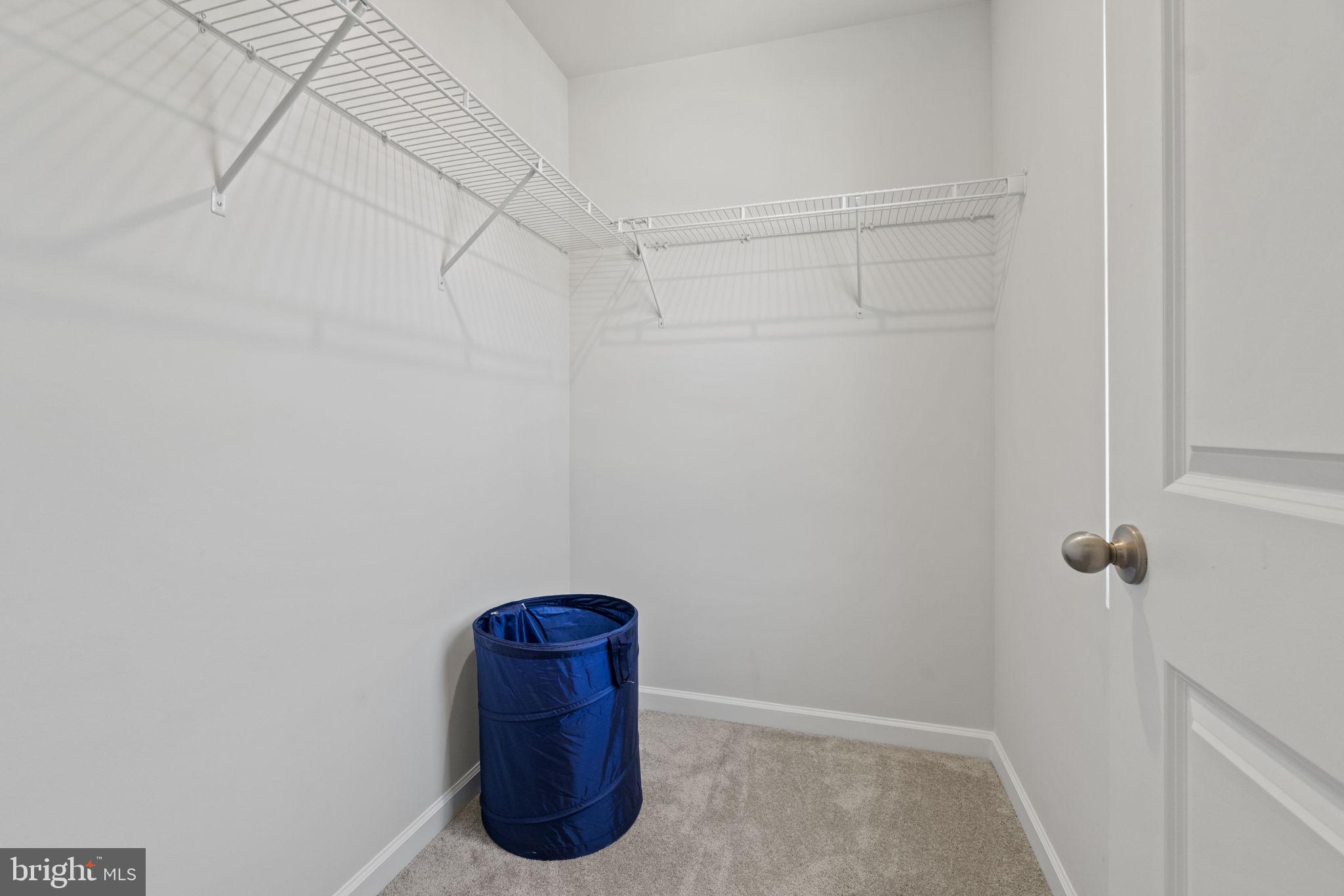 KENDALL HILLS - Residential