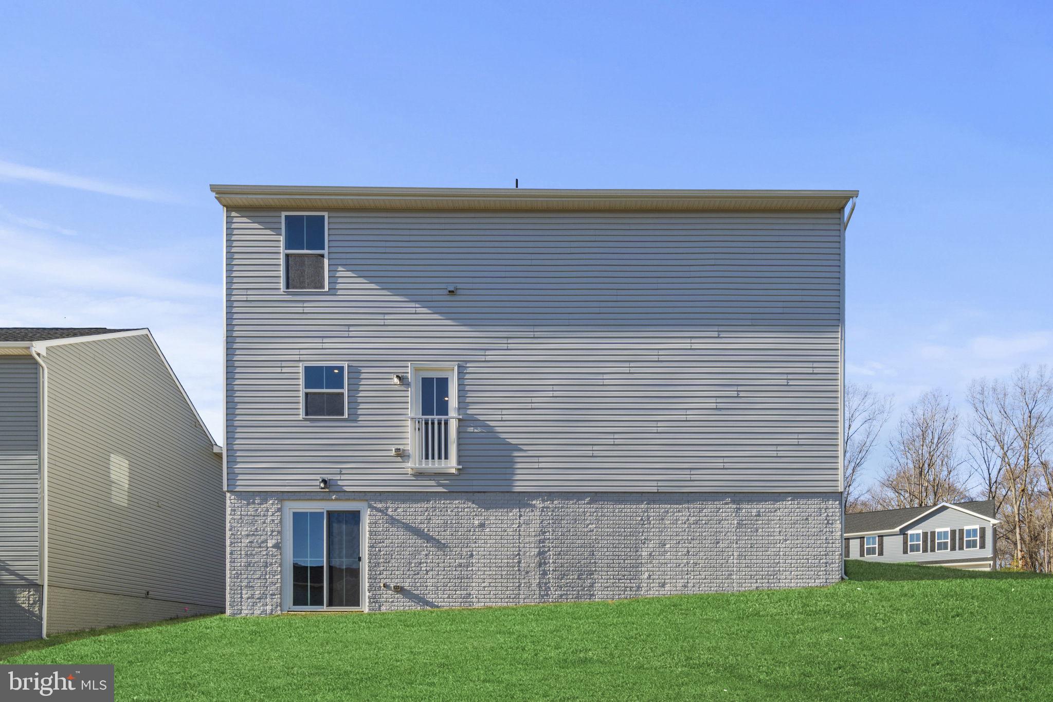 KENDALL HILLS - Residential