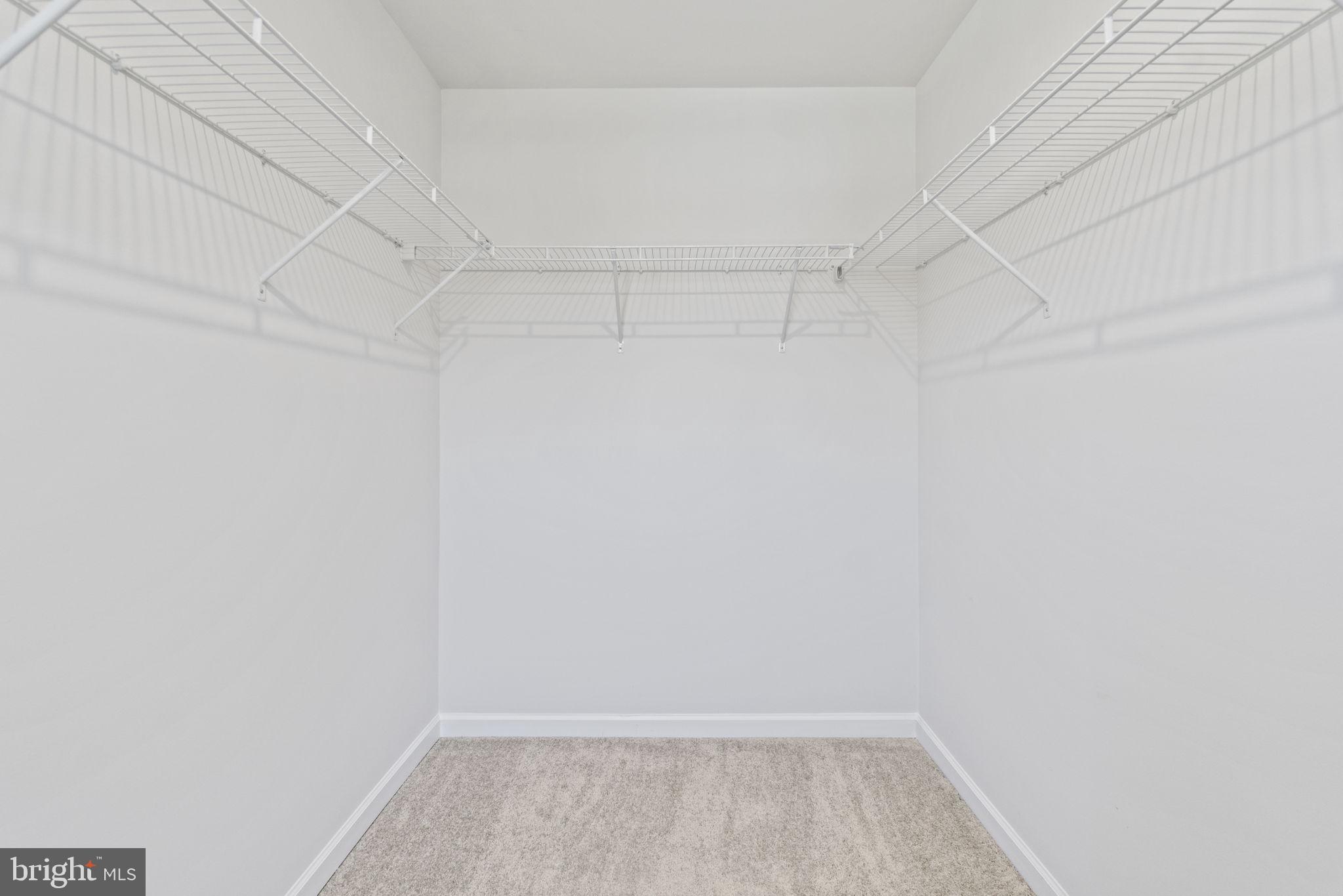 KENDALL HILLS - Residential