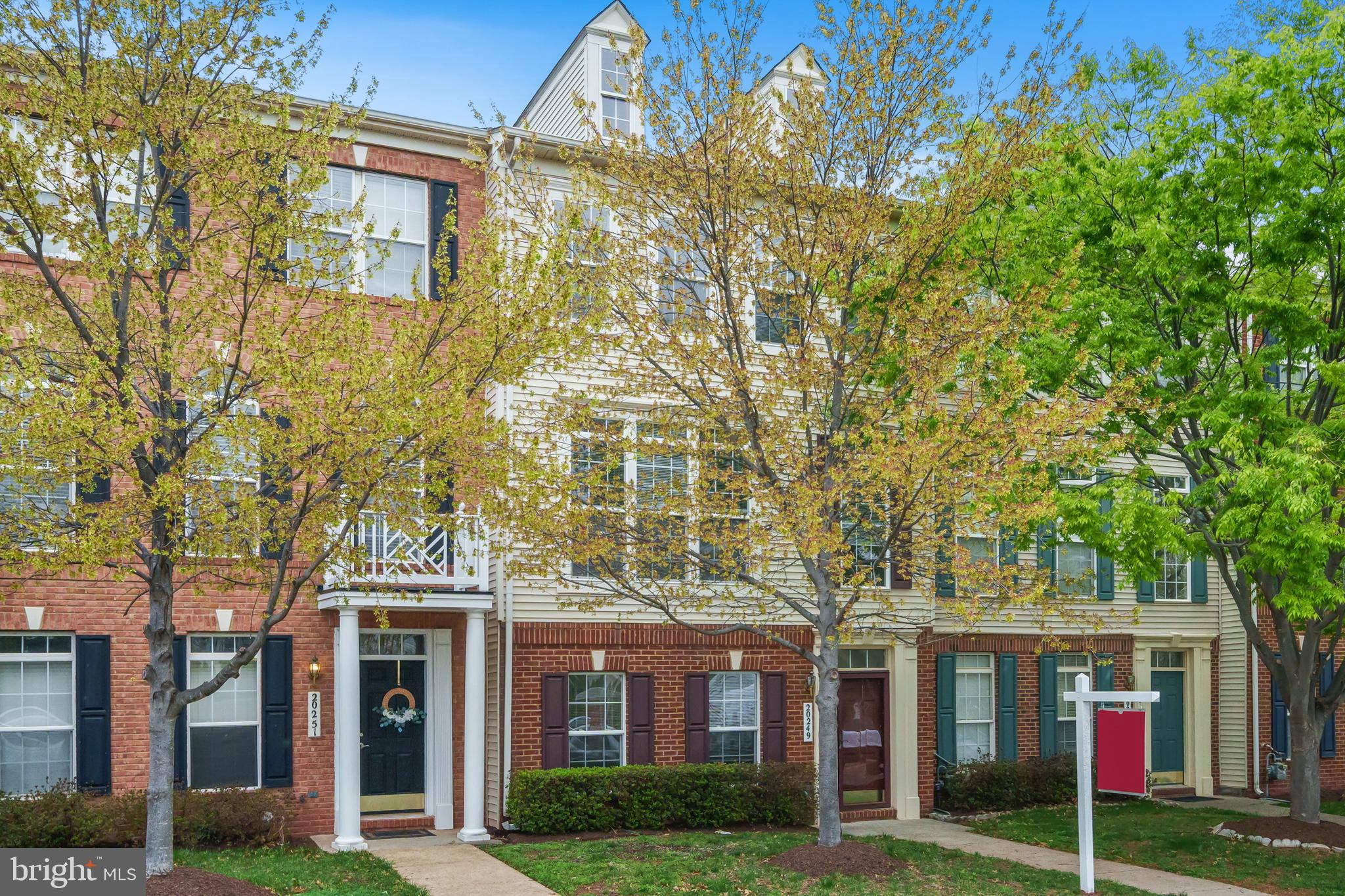 ASHBROOK VILLAGE - Residential