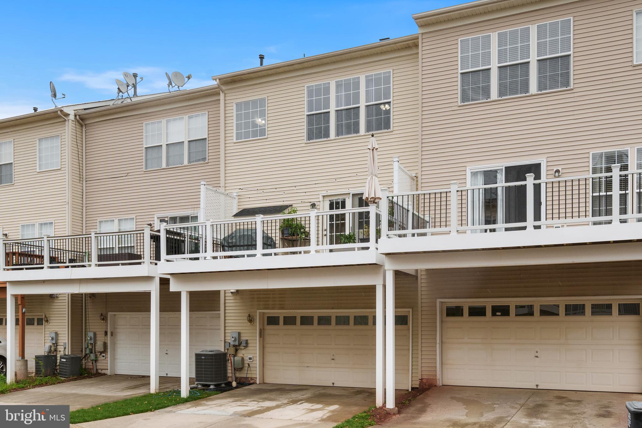 ASHBROOK VILLAGE - Residential