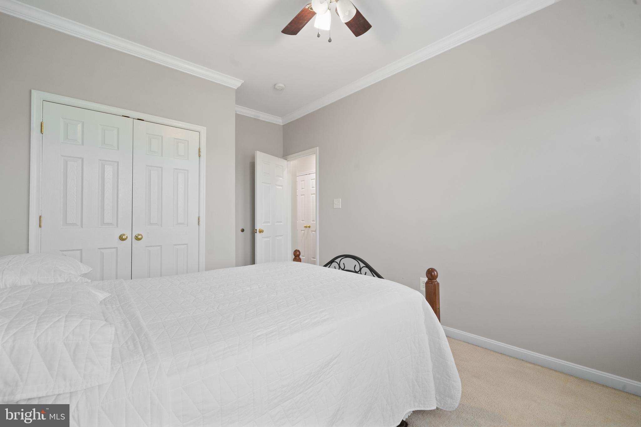 ASHBROOK VILLAGE - Residential