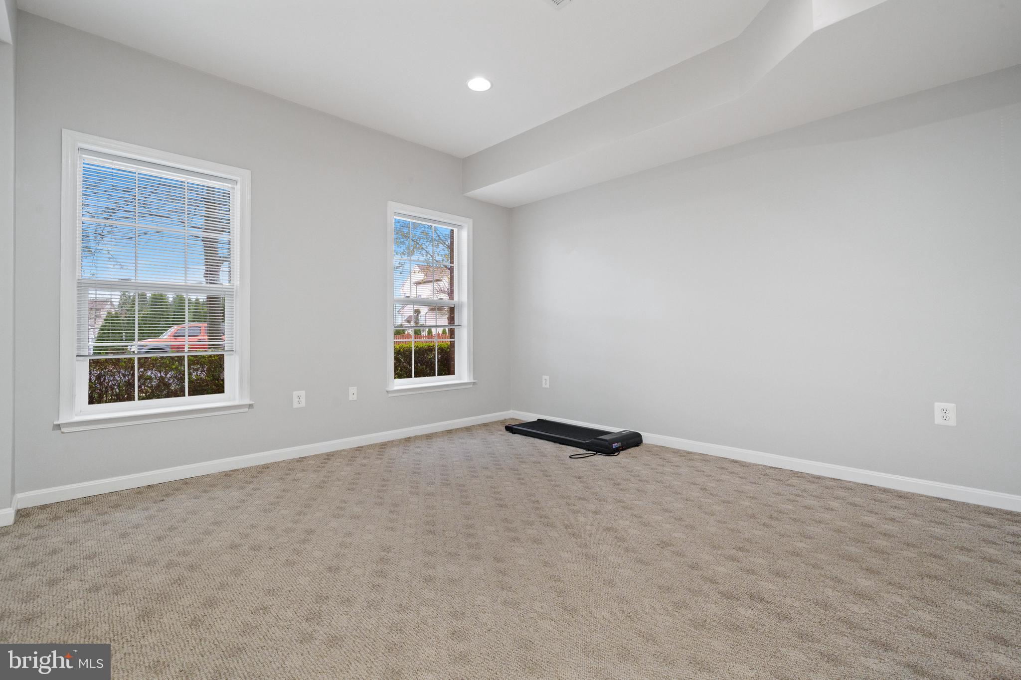 ASHBROOK VILLAGE - Residential