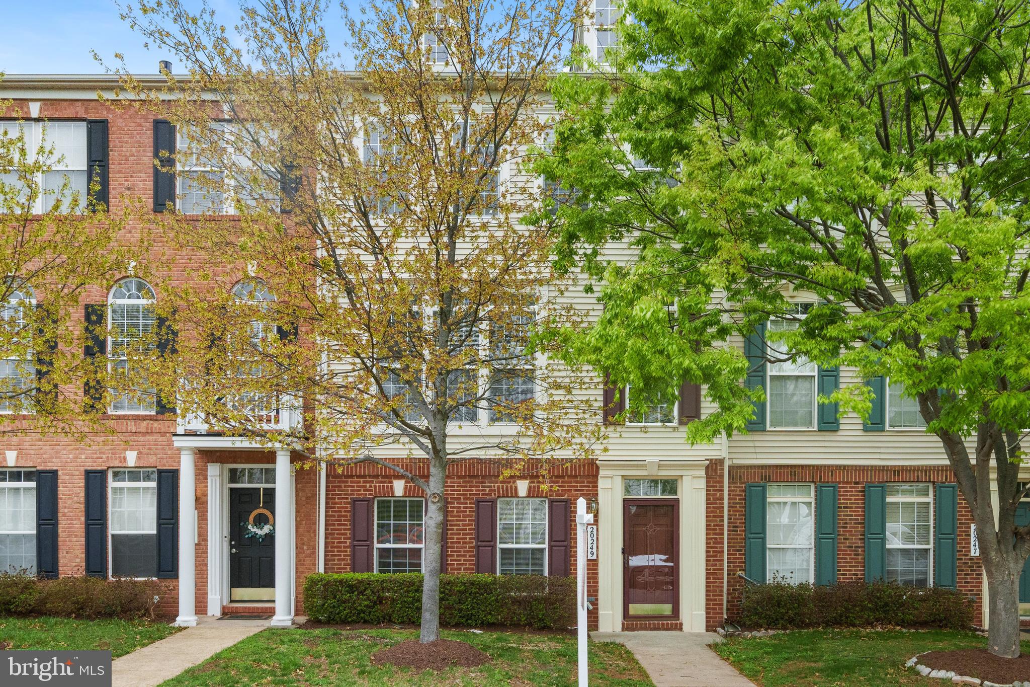 ASHBROOK VILLAGE - Residential