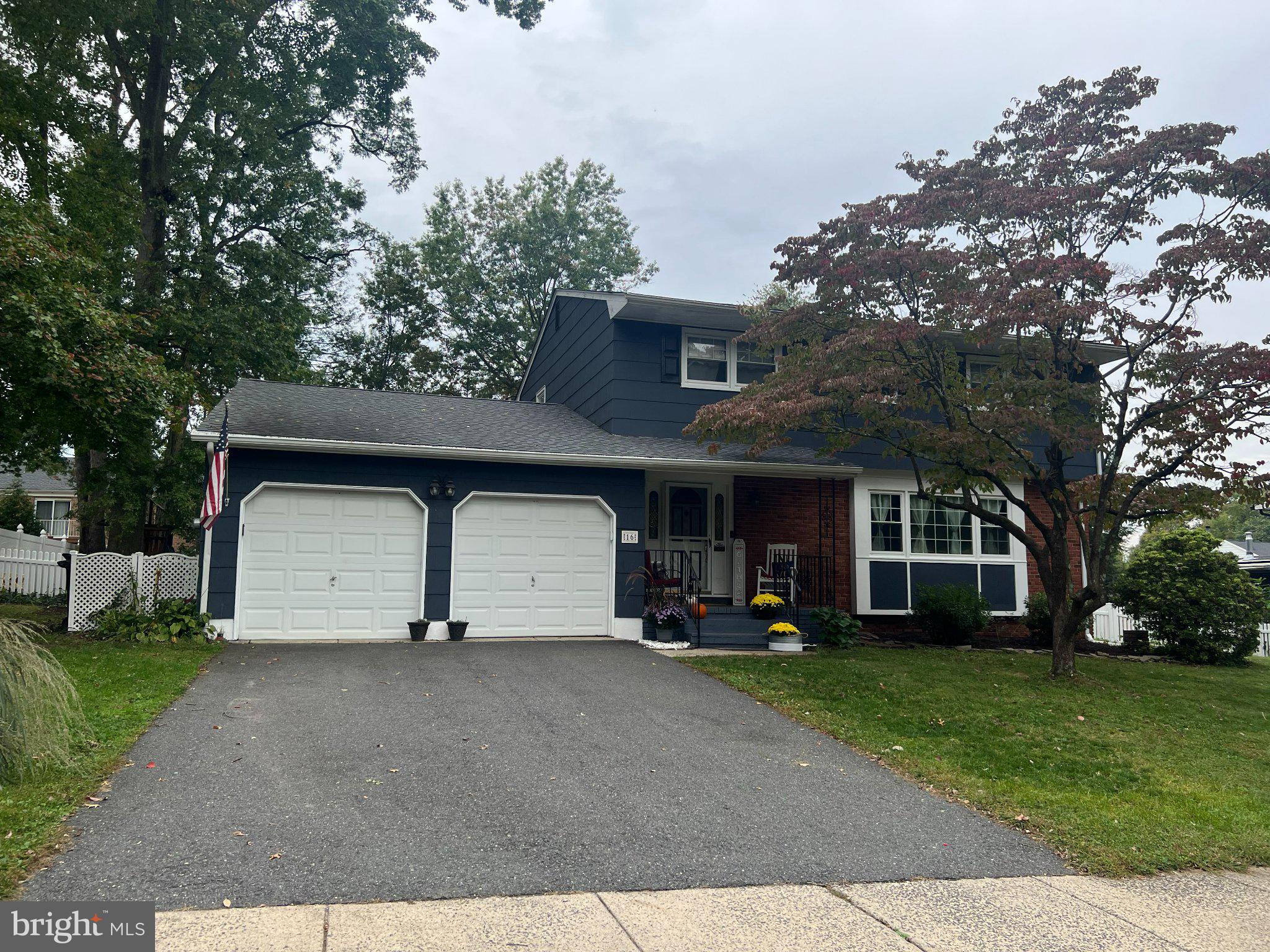 16 TWAIN DRIVE