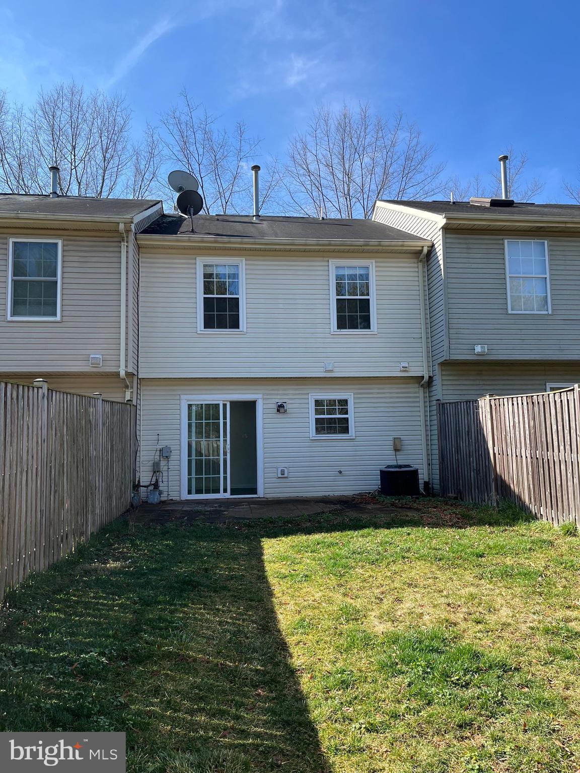 GEORGETOWNE COURT - Residential Lease