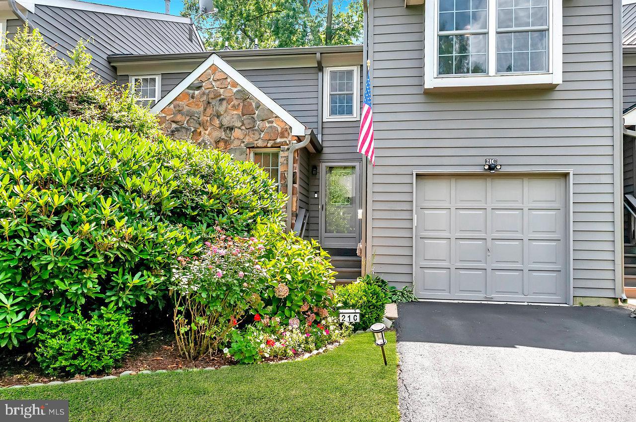 21C ANDOVER CIRCLE