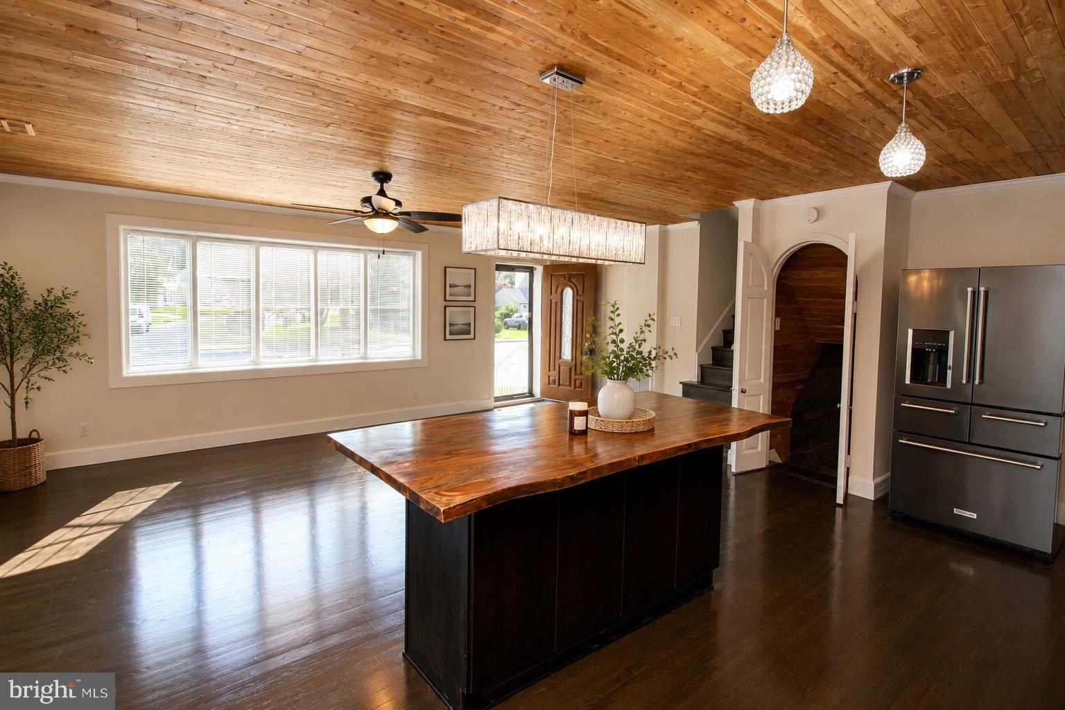 312 N HAMMONDS FERRY ROAD