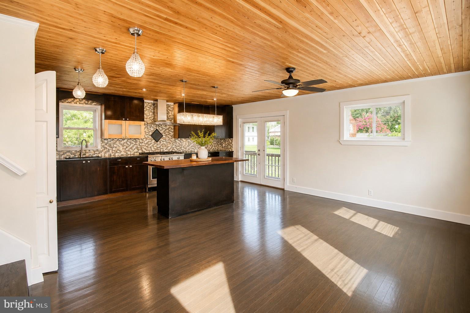 312 N HAMMONDS FERRY ROAD