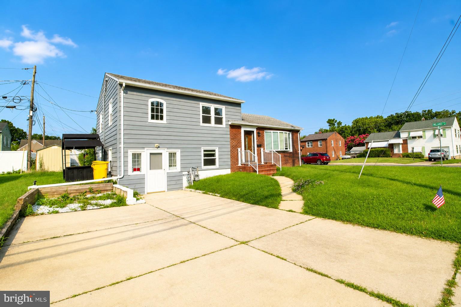 312 N HAMMONDS FERRY ROAD