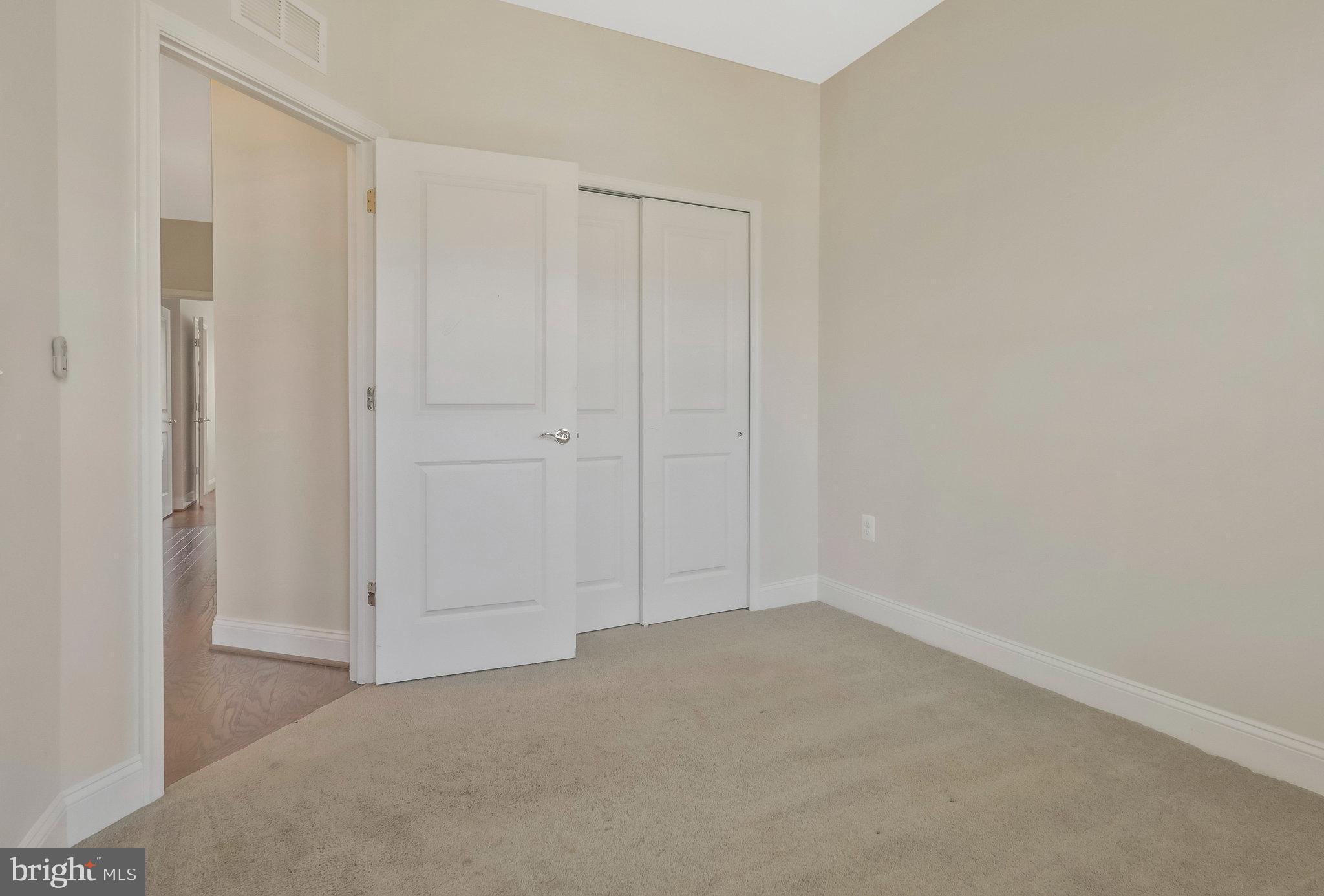 POTOMAC SHORES - Residential