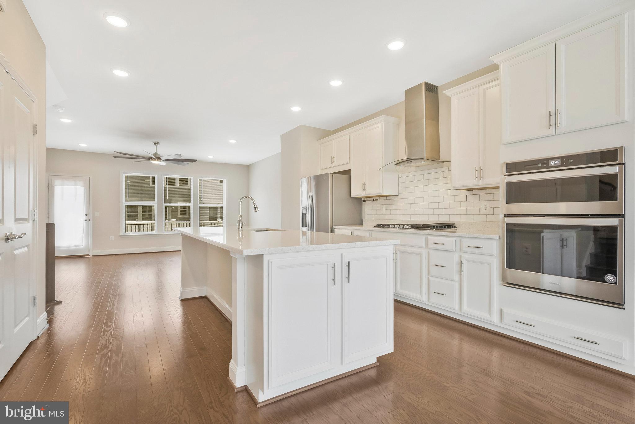 POTOMAC SHORES - Residential