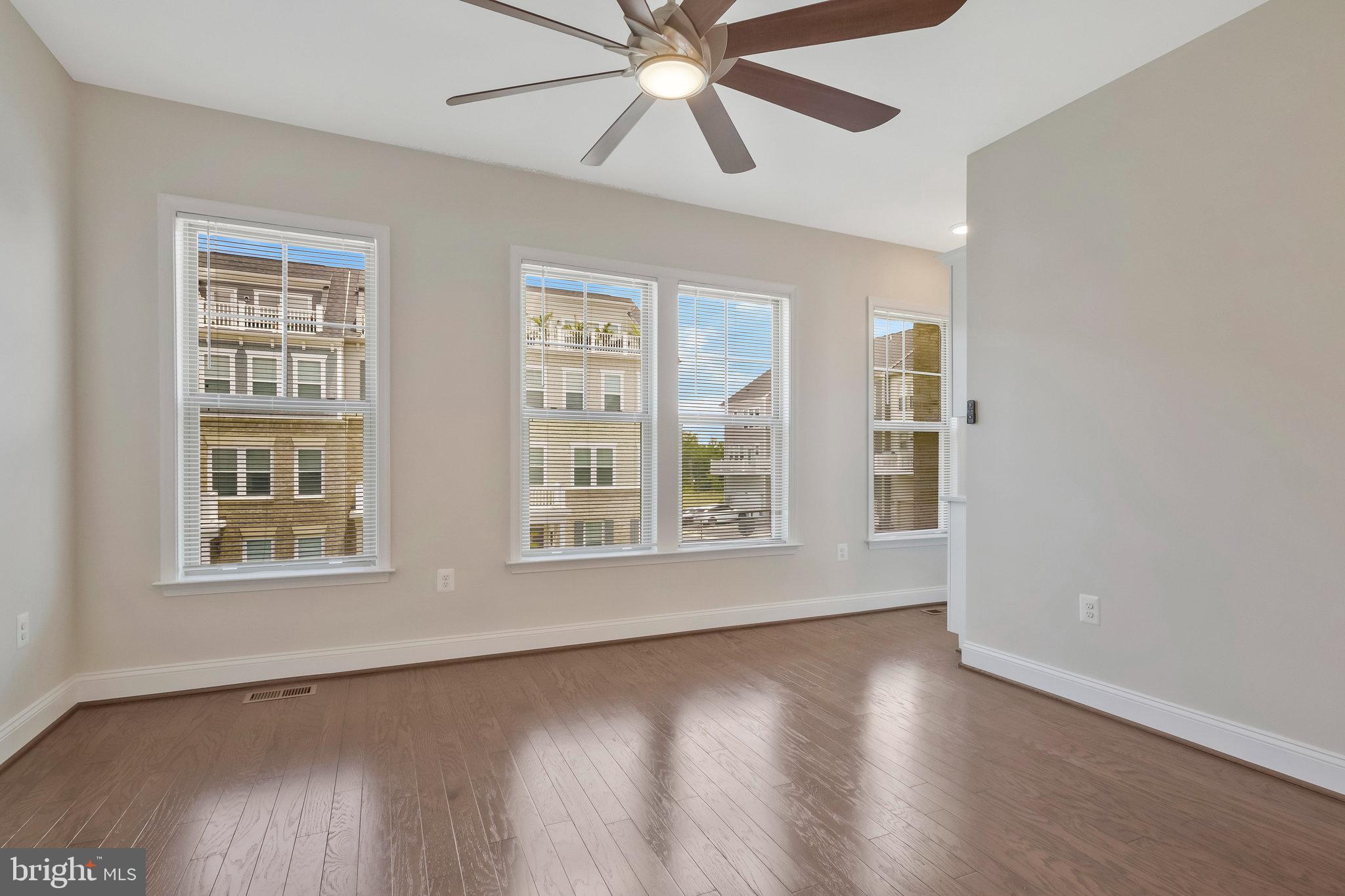 POTOMAC SHORES - Residential