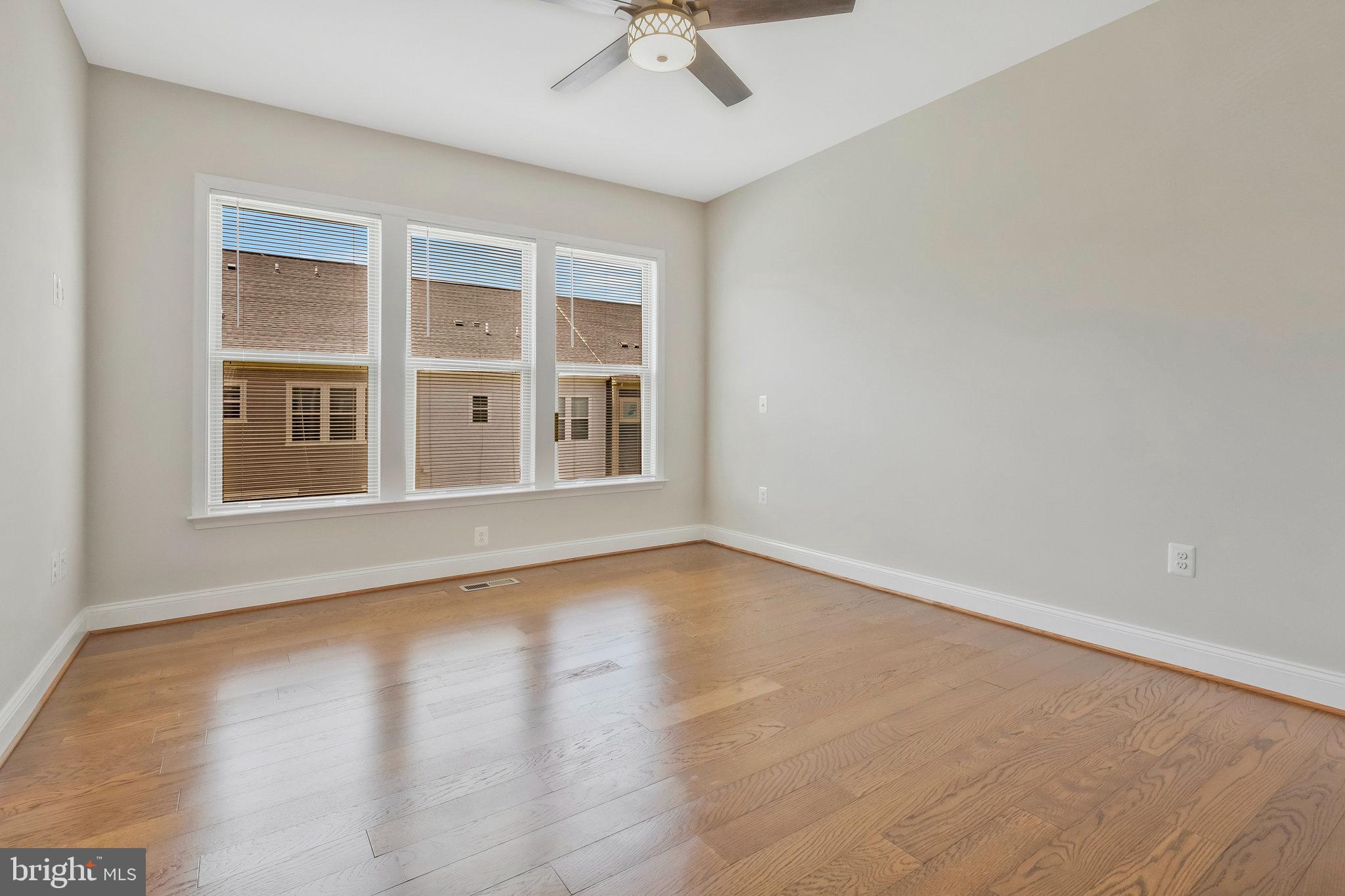 POTOMAC SHORES - Residential