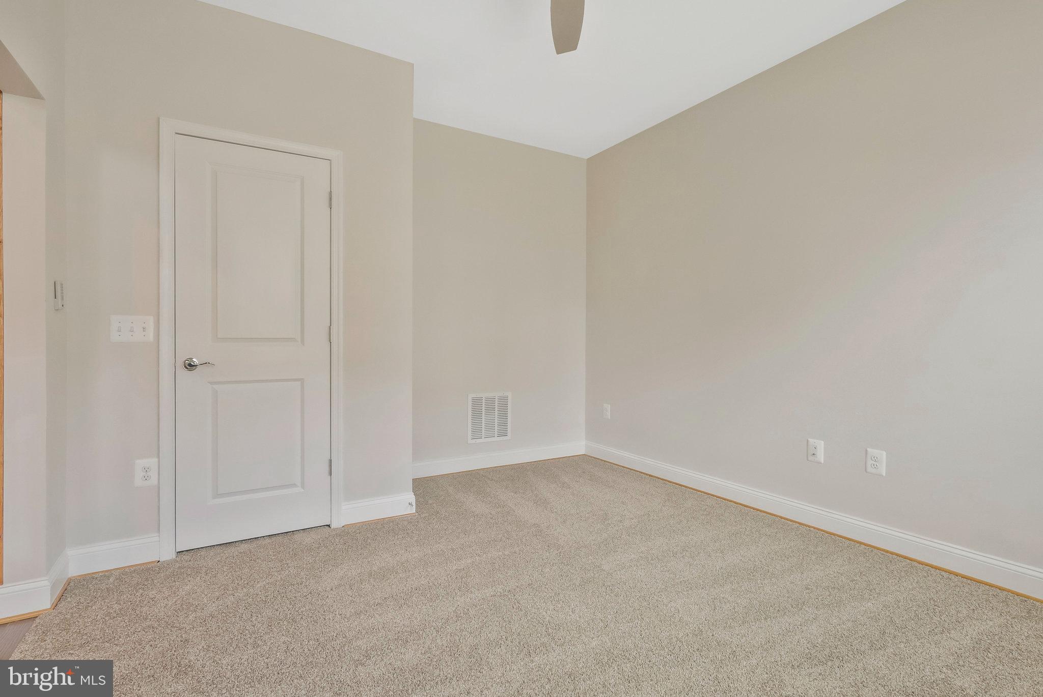 POTOMAC SHORES - Residential