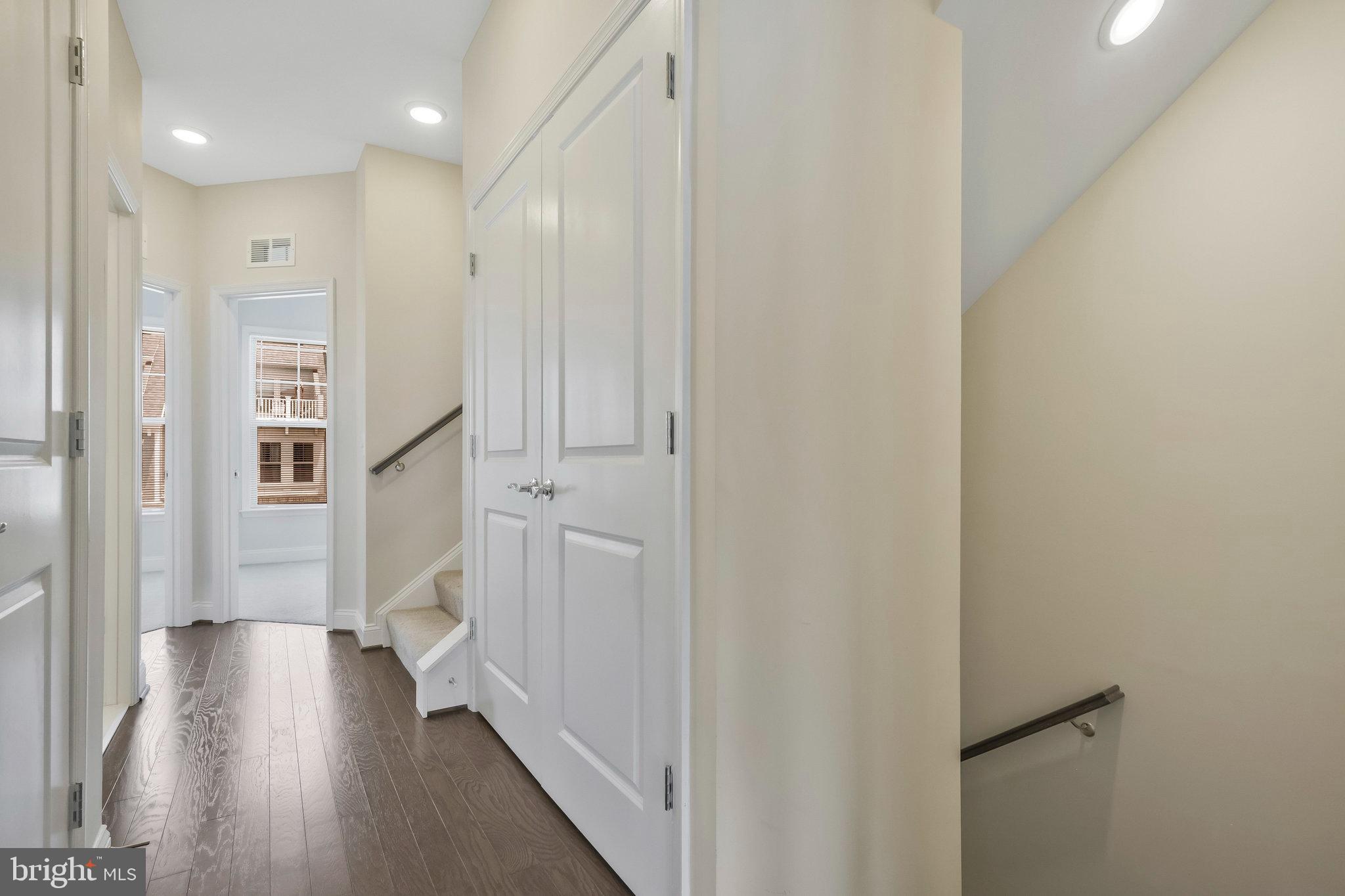 POTOMAC SHORES - Residential