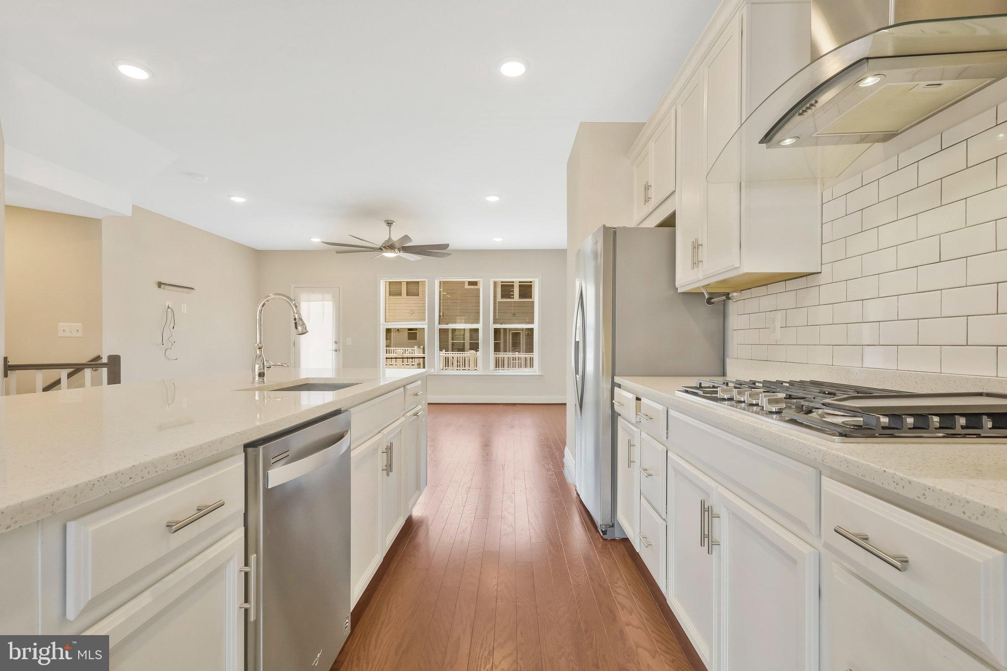 POTOMAC SHORES - Residential