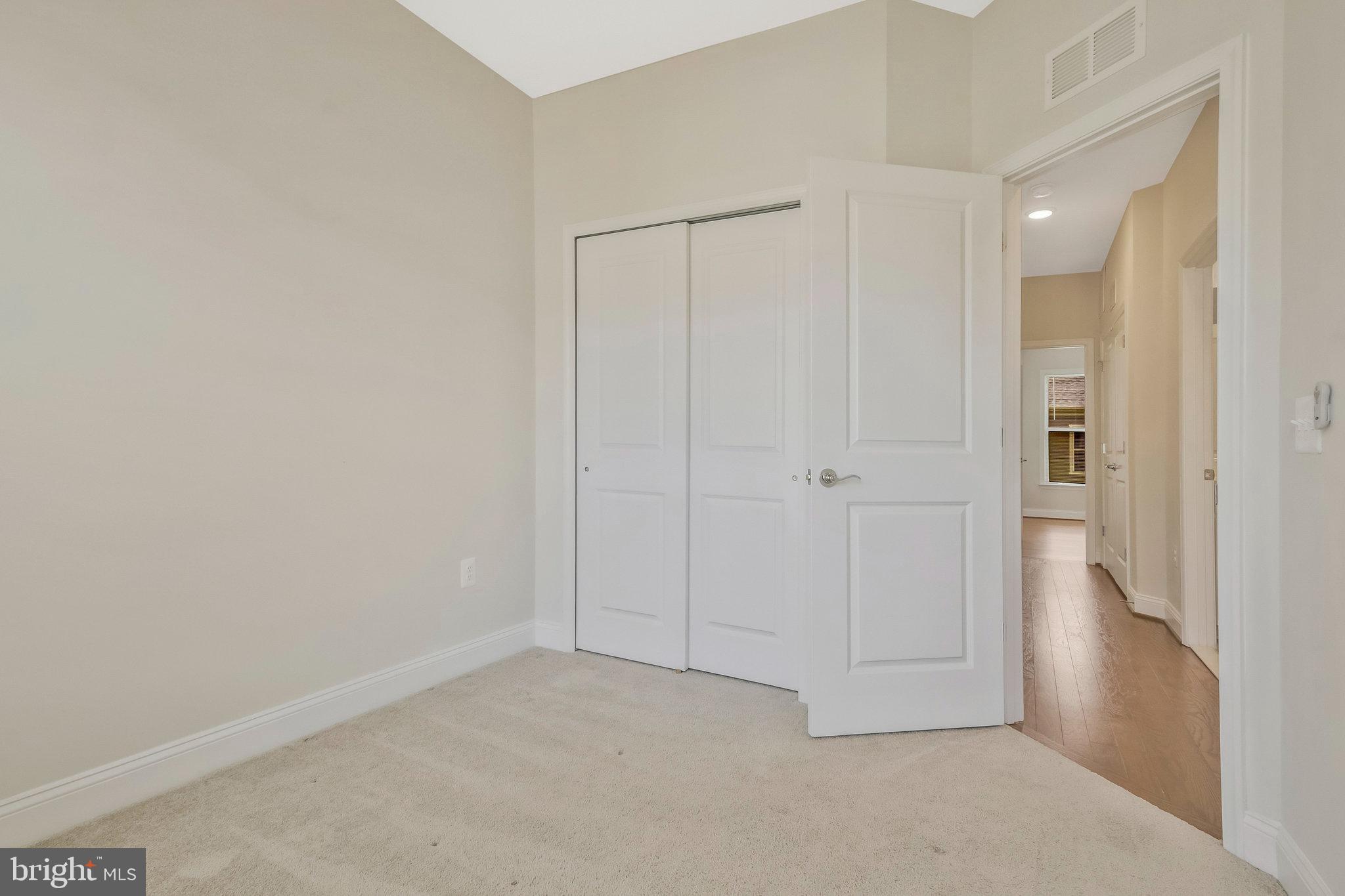 POTOMAC SHORES - Residential