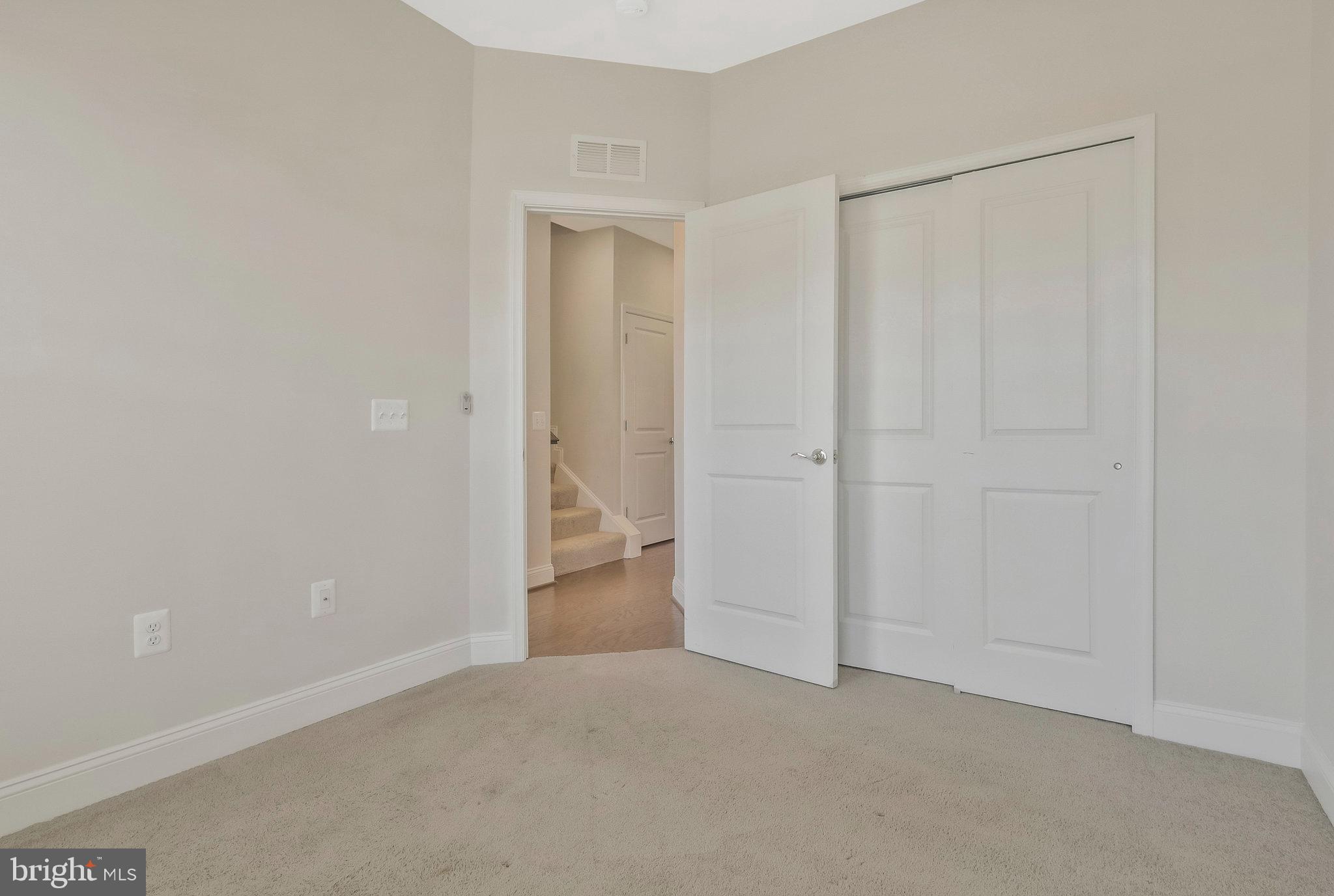 POTOMAC SHORES - Residential