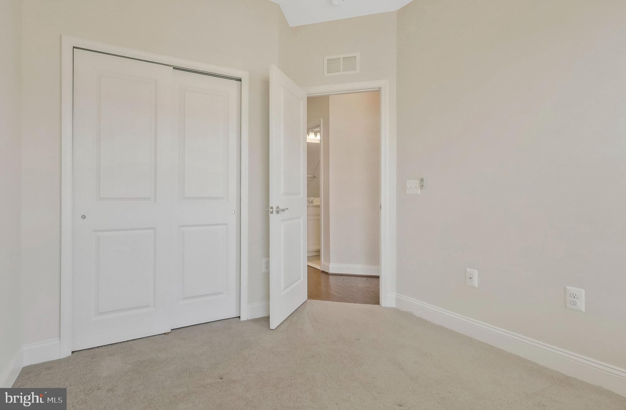 POTOMAC SHORES - Residential