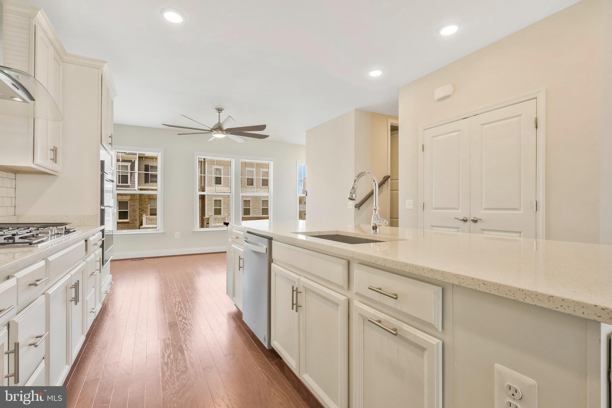 POTOMAC SHORES - Residential