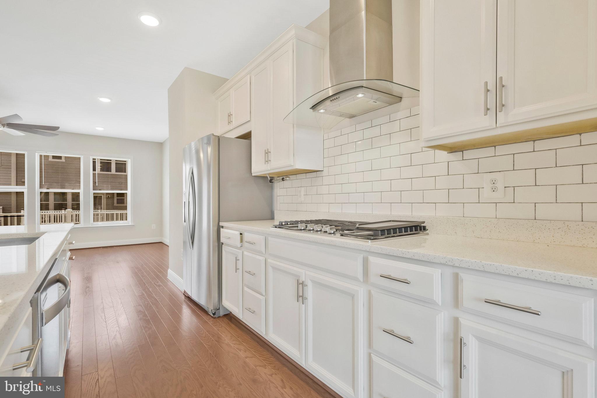 POTOMAC SHORES - Residential