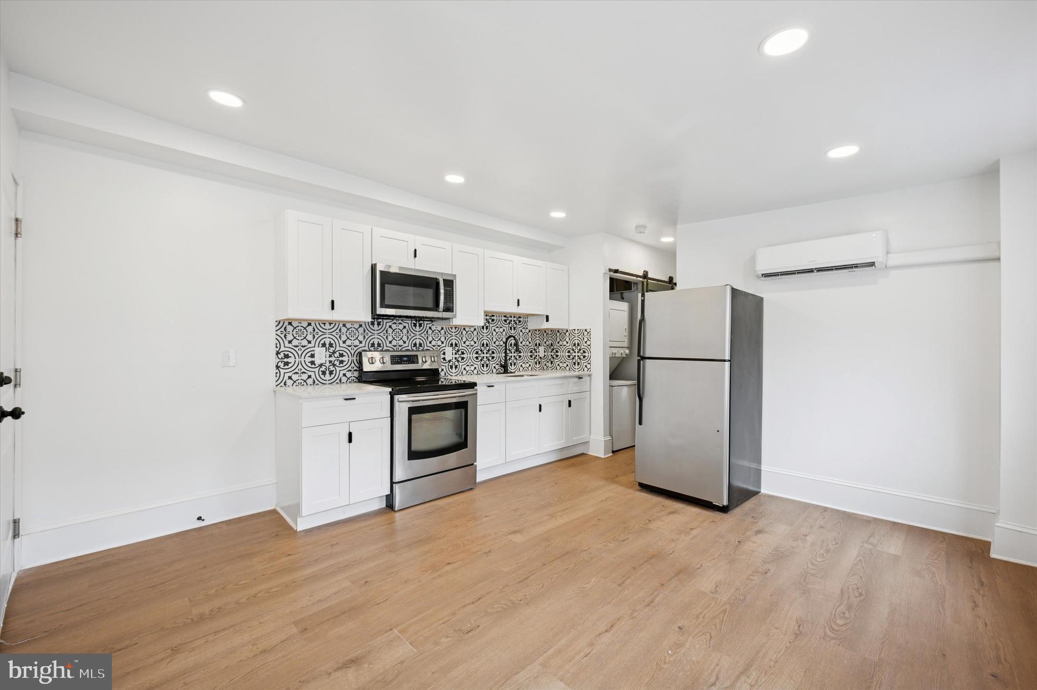 FAIRMOUNT - Residential Lease