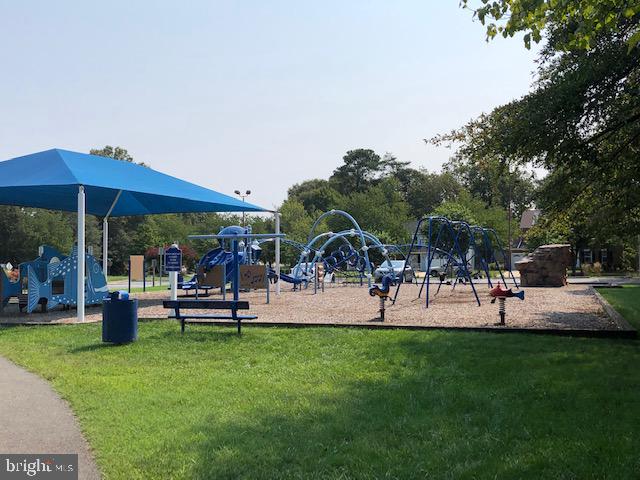 DORCHESTER - Residential