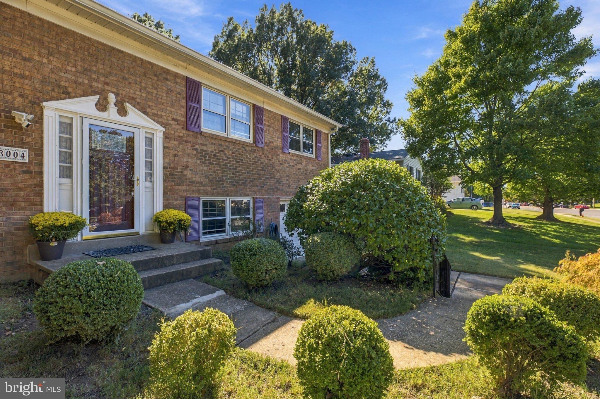 8004 LYNNFIELD DRIVE