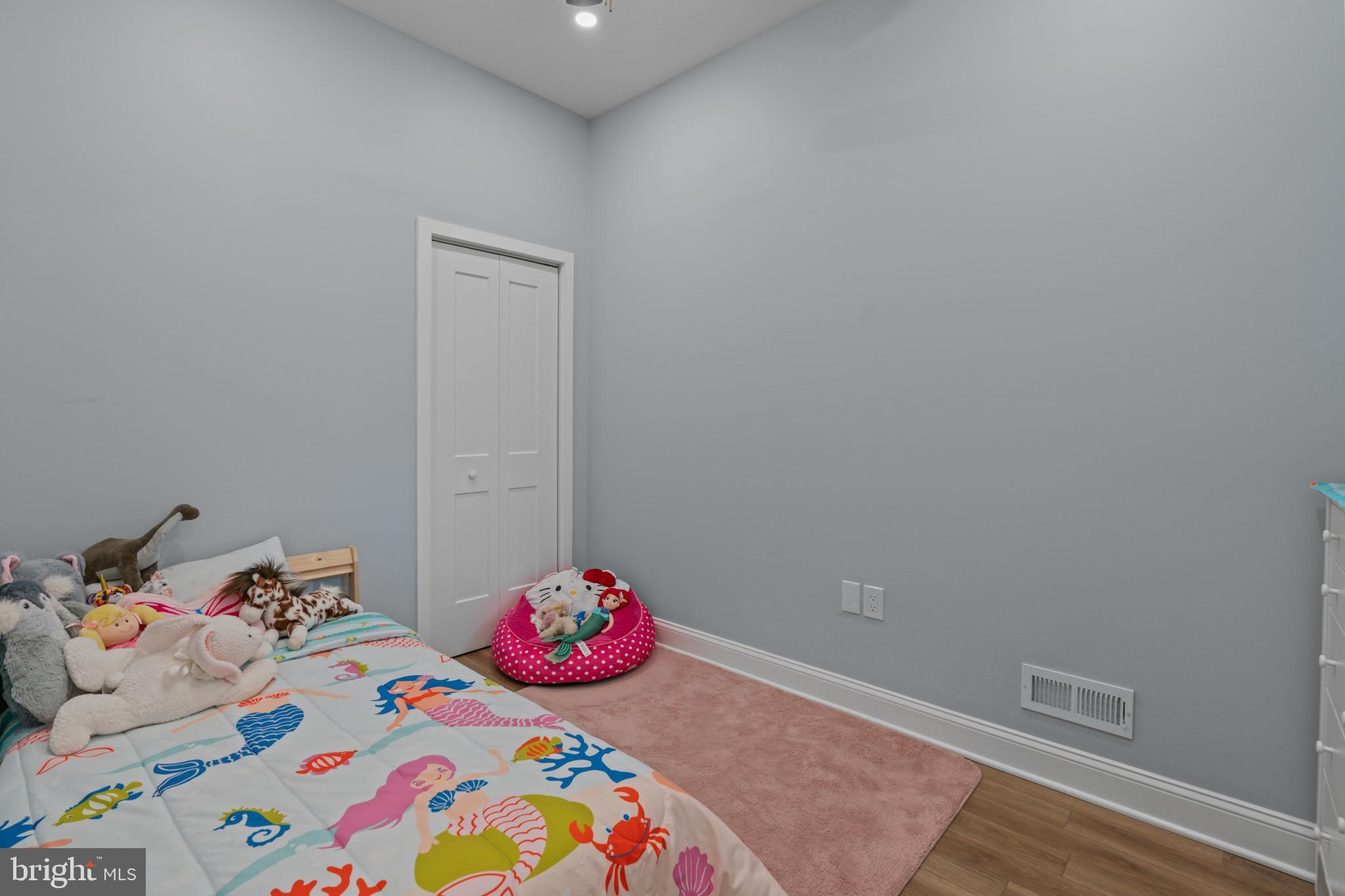 GRAYS FERRY - Residential