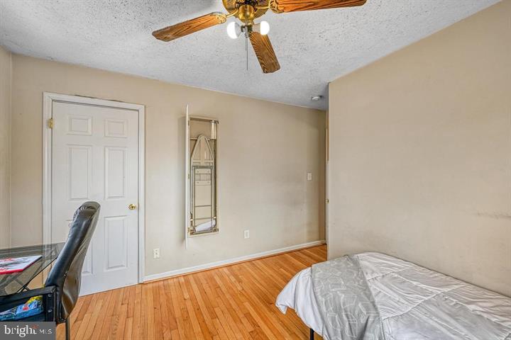 LAKE OF THE WOODS - Residential Lease