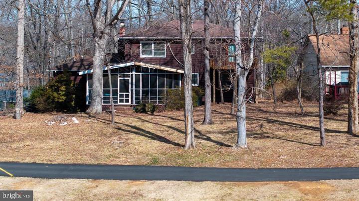 LAKE OF THE WOODS - Residential Lease